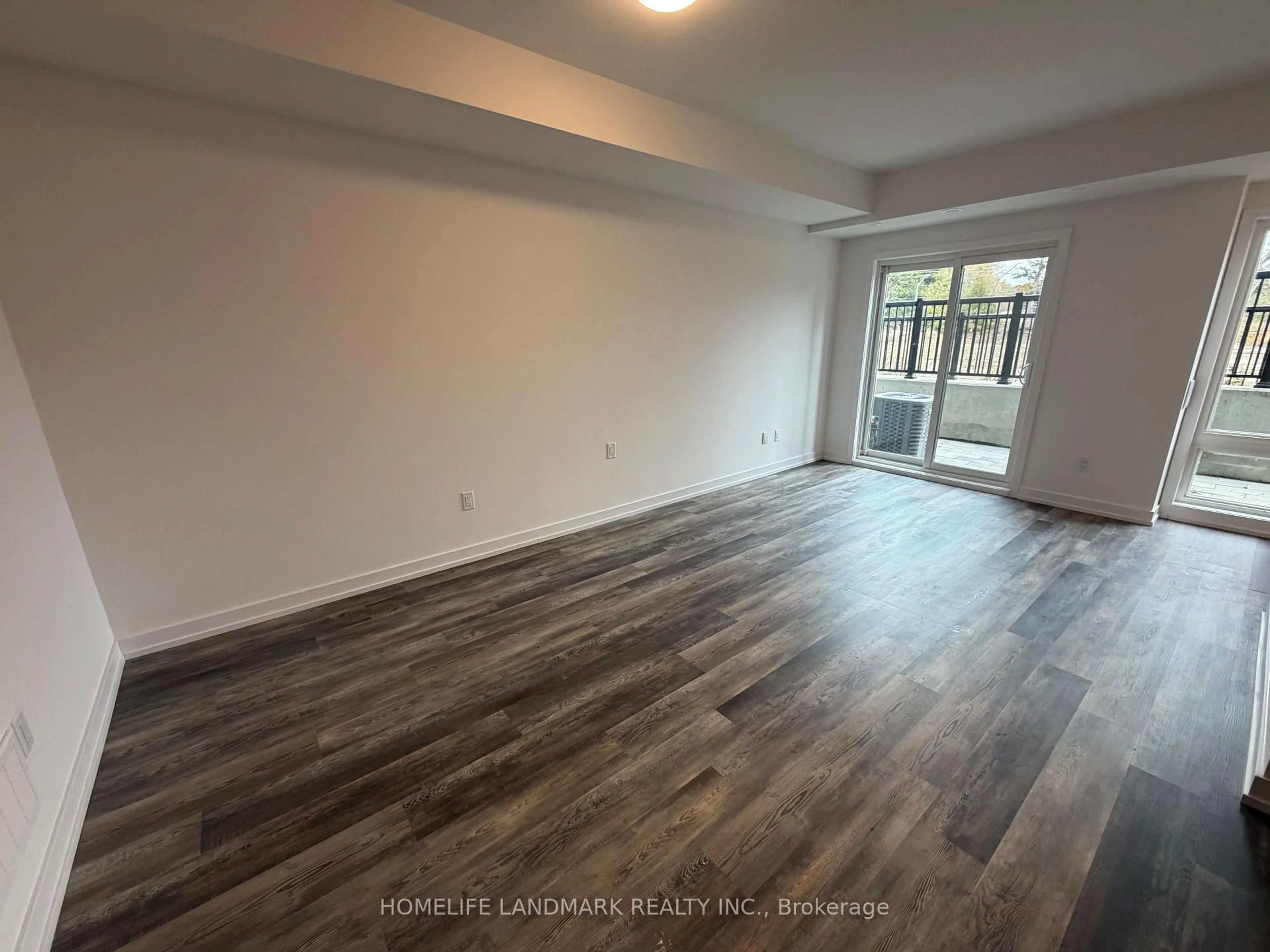 A pic of a room for 3 Bancroft Lane #218, Richmond Hill Ontario L4E 1M1