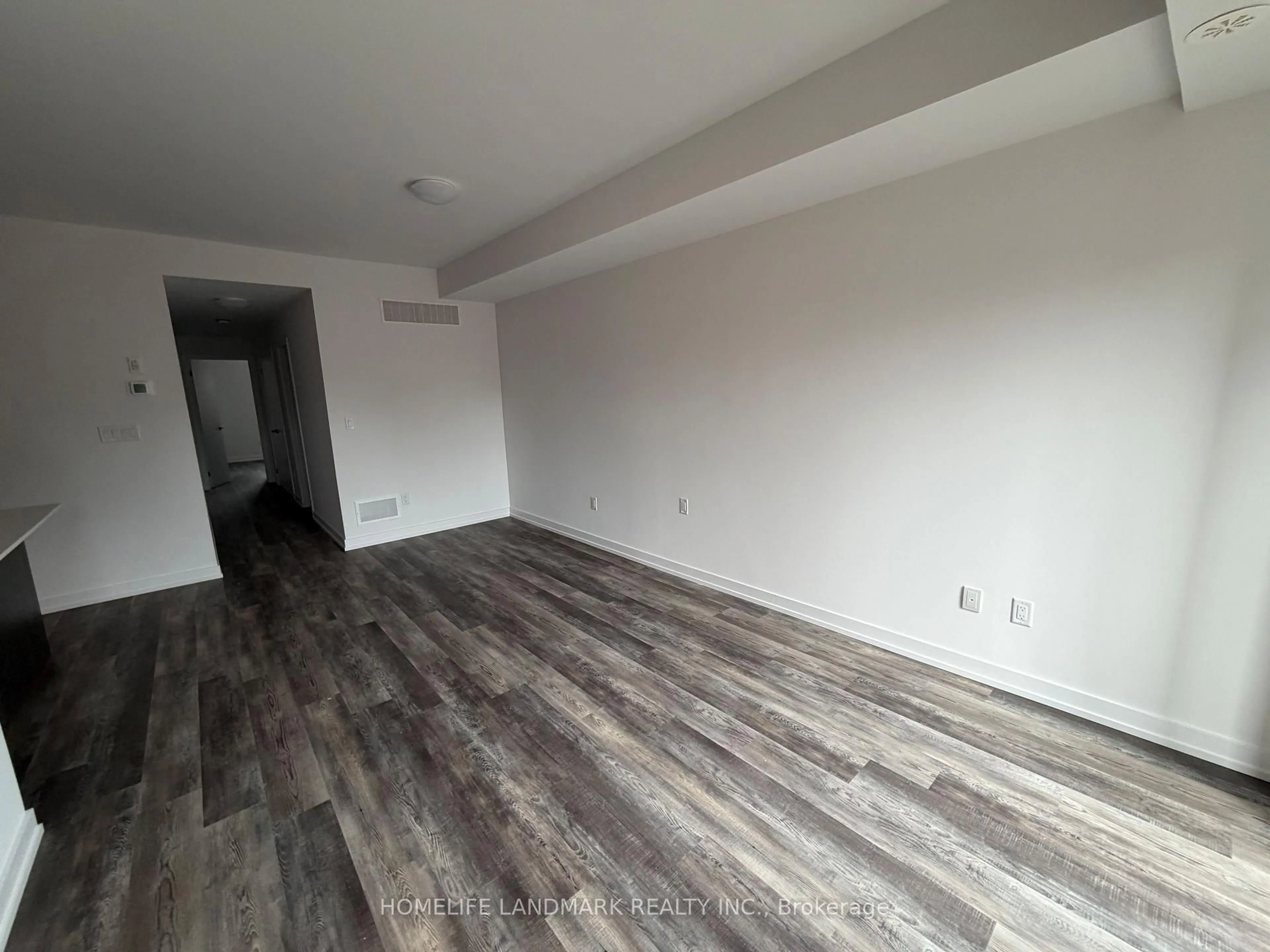 A pic of a room for 3 Bancroft Lane #218, Richmond Hill Ontario L4E 1M1