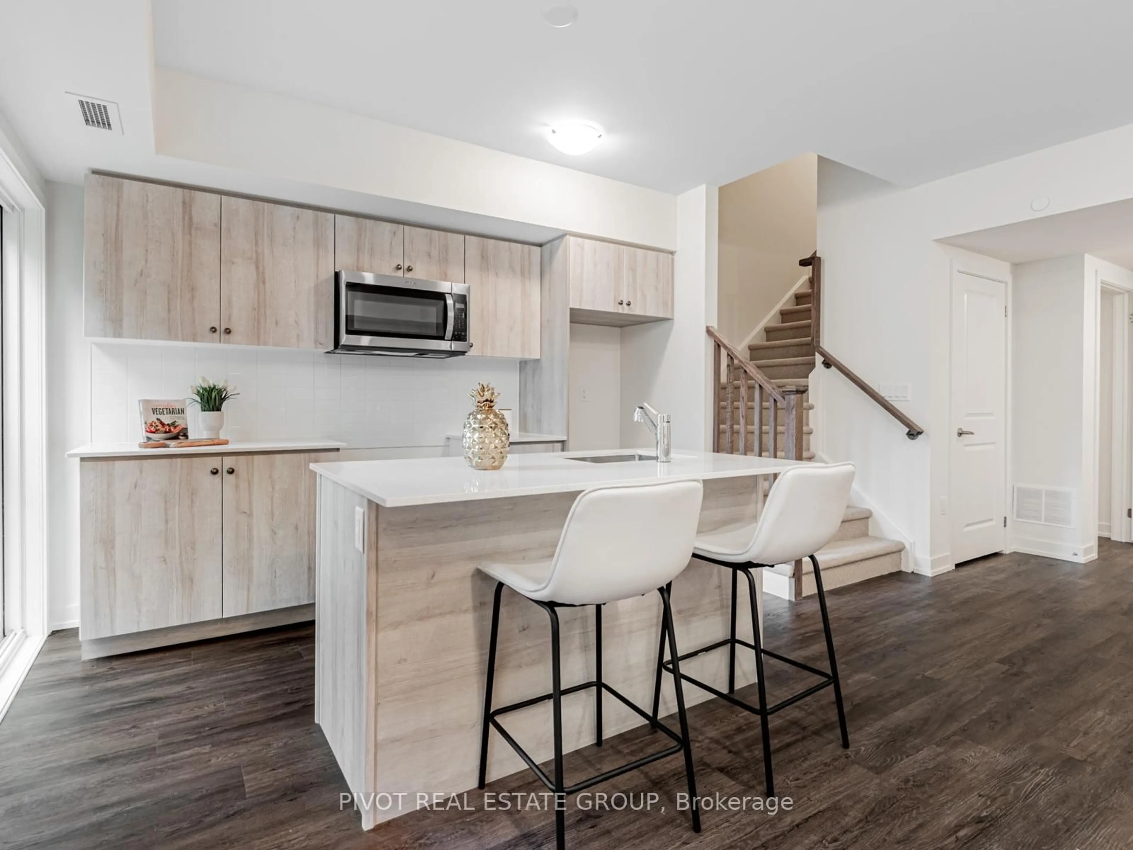 Open concept kitchen, unknown for 60 Elizabeth St #3408, Richmond Hill Ontario L4C 5W2