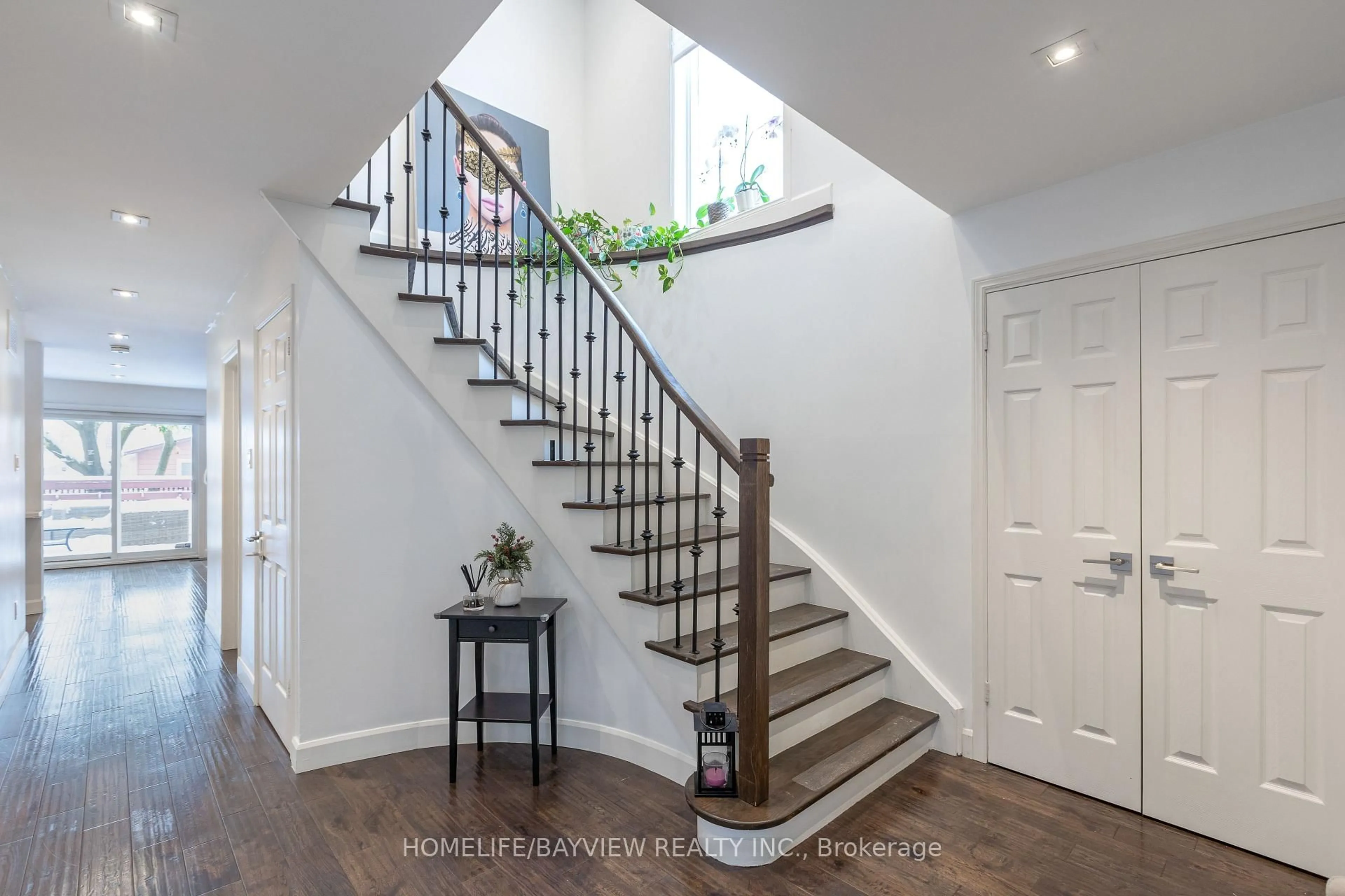 Unknown for 23 Holm Cres, Markham Ontario L3T 5M4