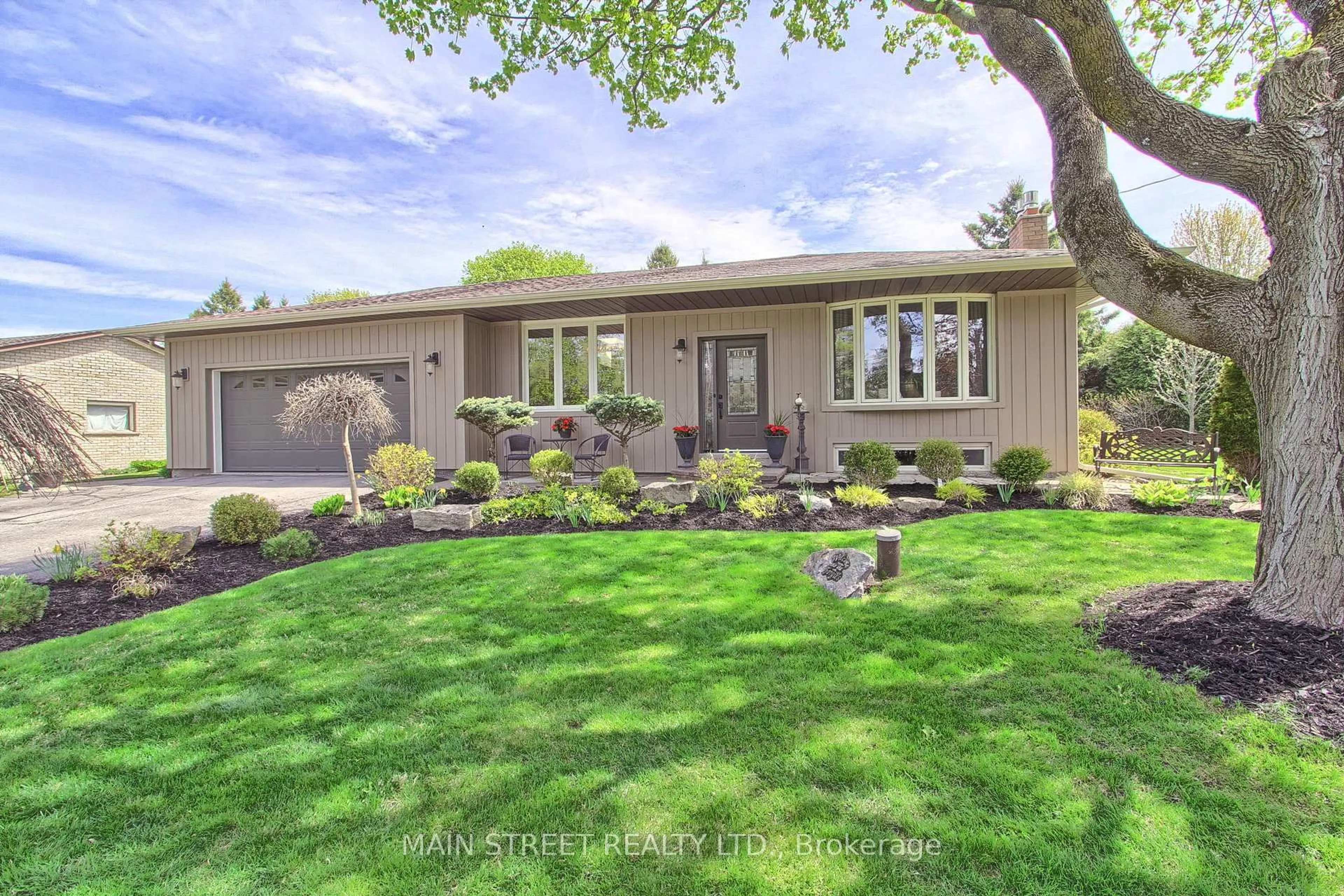 Home with brick exterior material, street for 3839 Front St, Uxbridge Ontario L0C 1A0