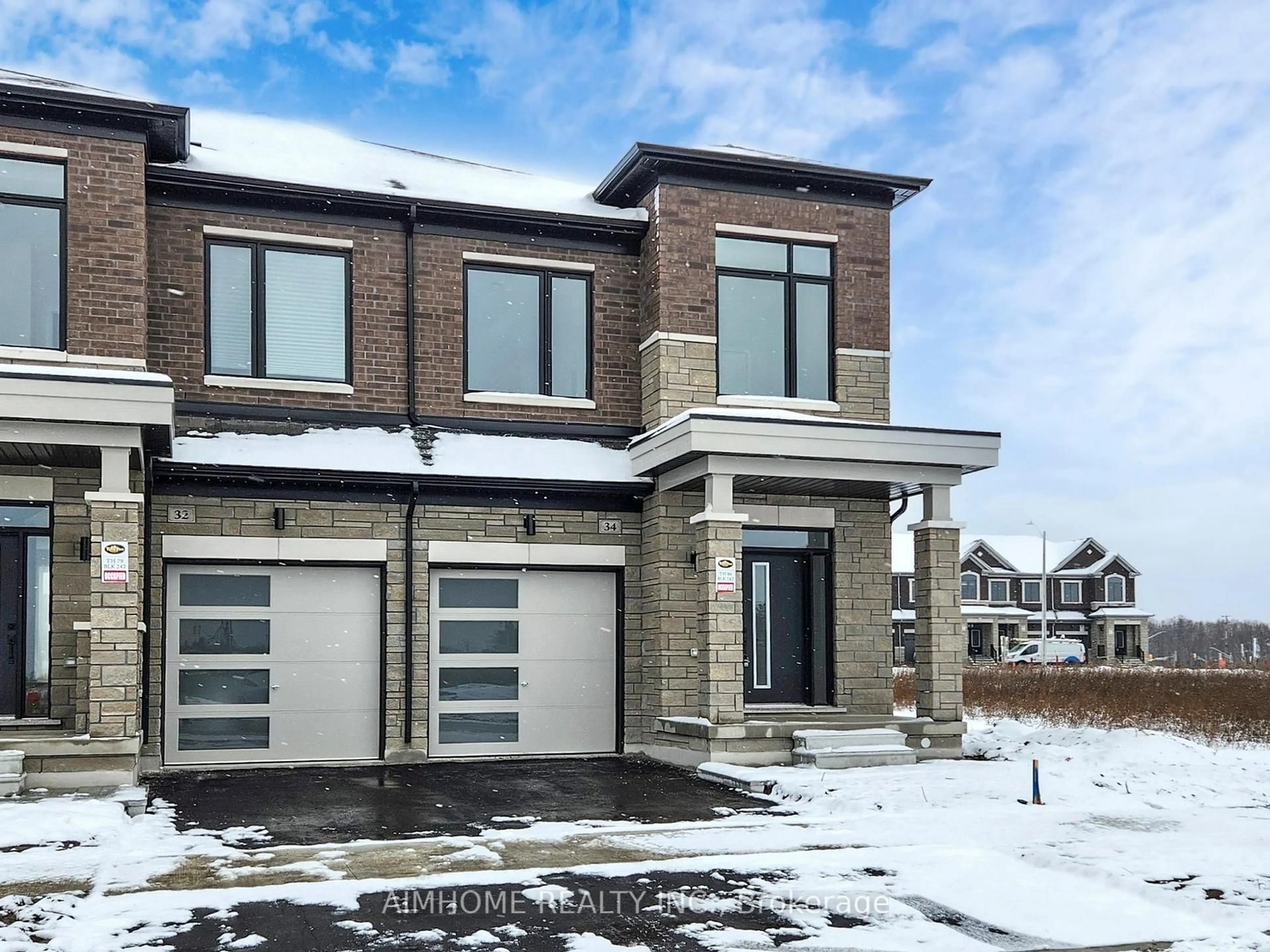 Home with brick exterior material, street for 34 Kamper Ave, Richmond Hill Ontario L4E 1A2