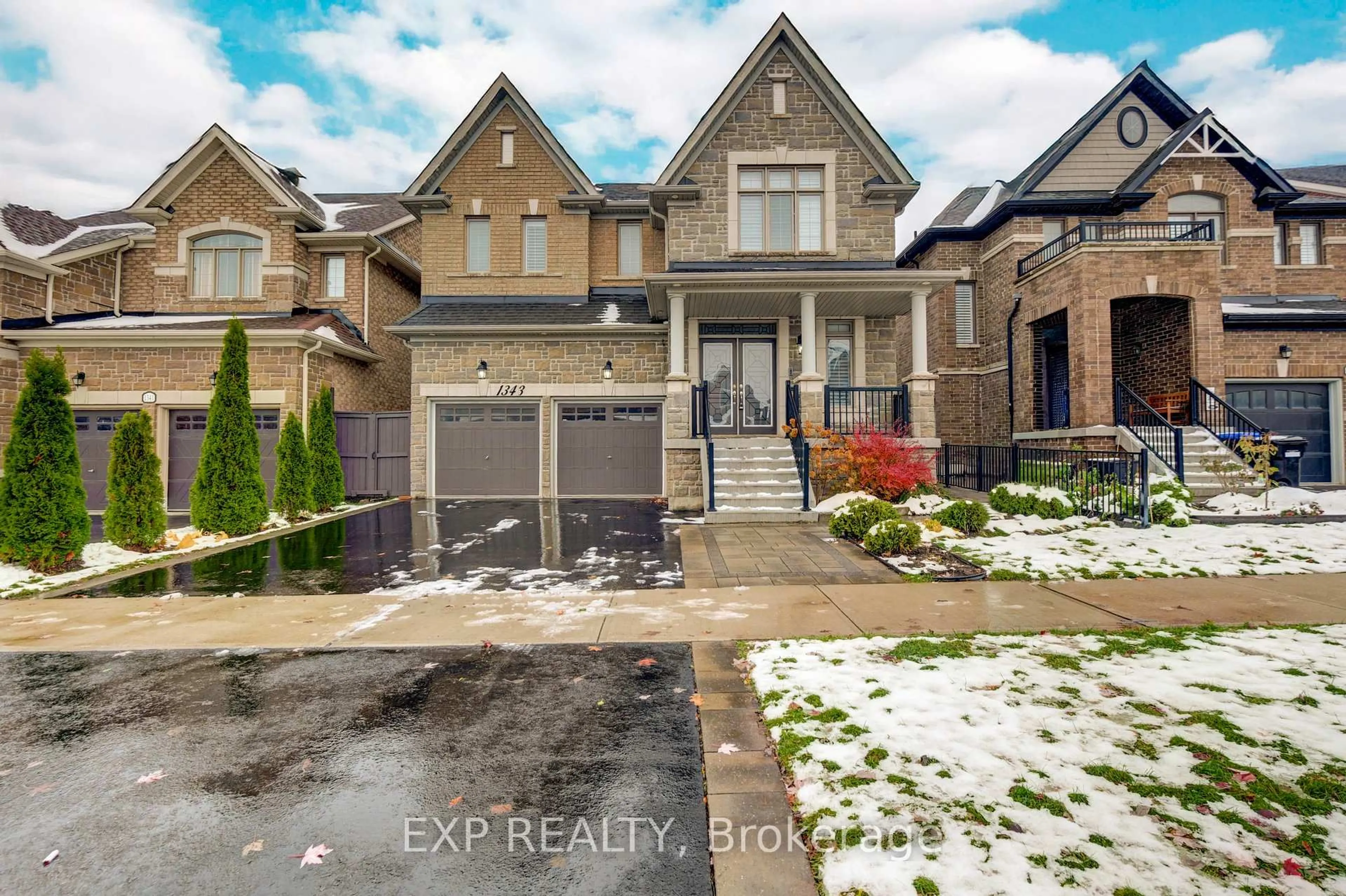 Home with brick exterior material, street for 1343 Lawson St, Innisfil Ontario L9S 0K8