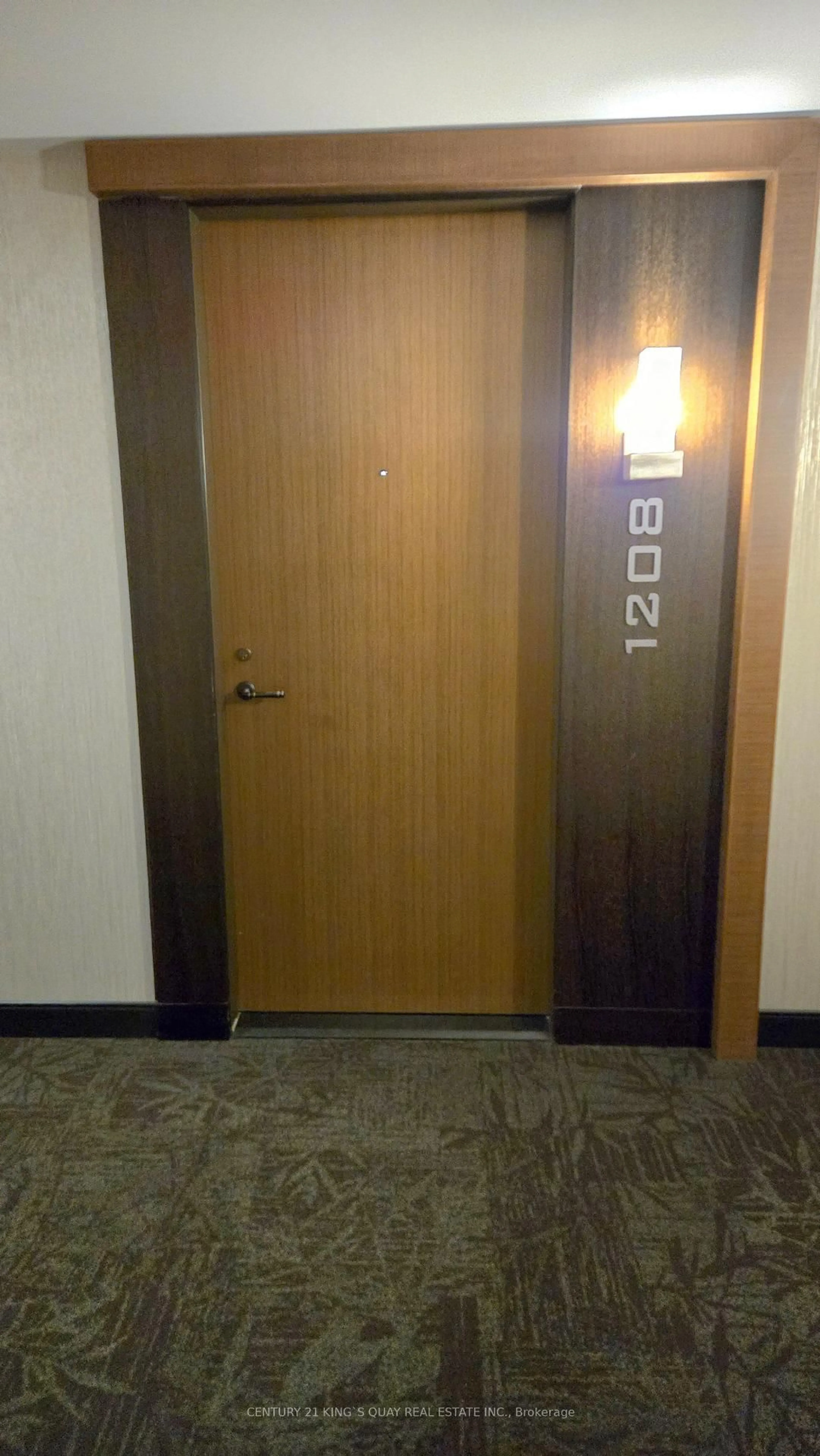 Indoor foyer for 1 Uptown Dr #1208, Markham Ontario L3R 5C1