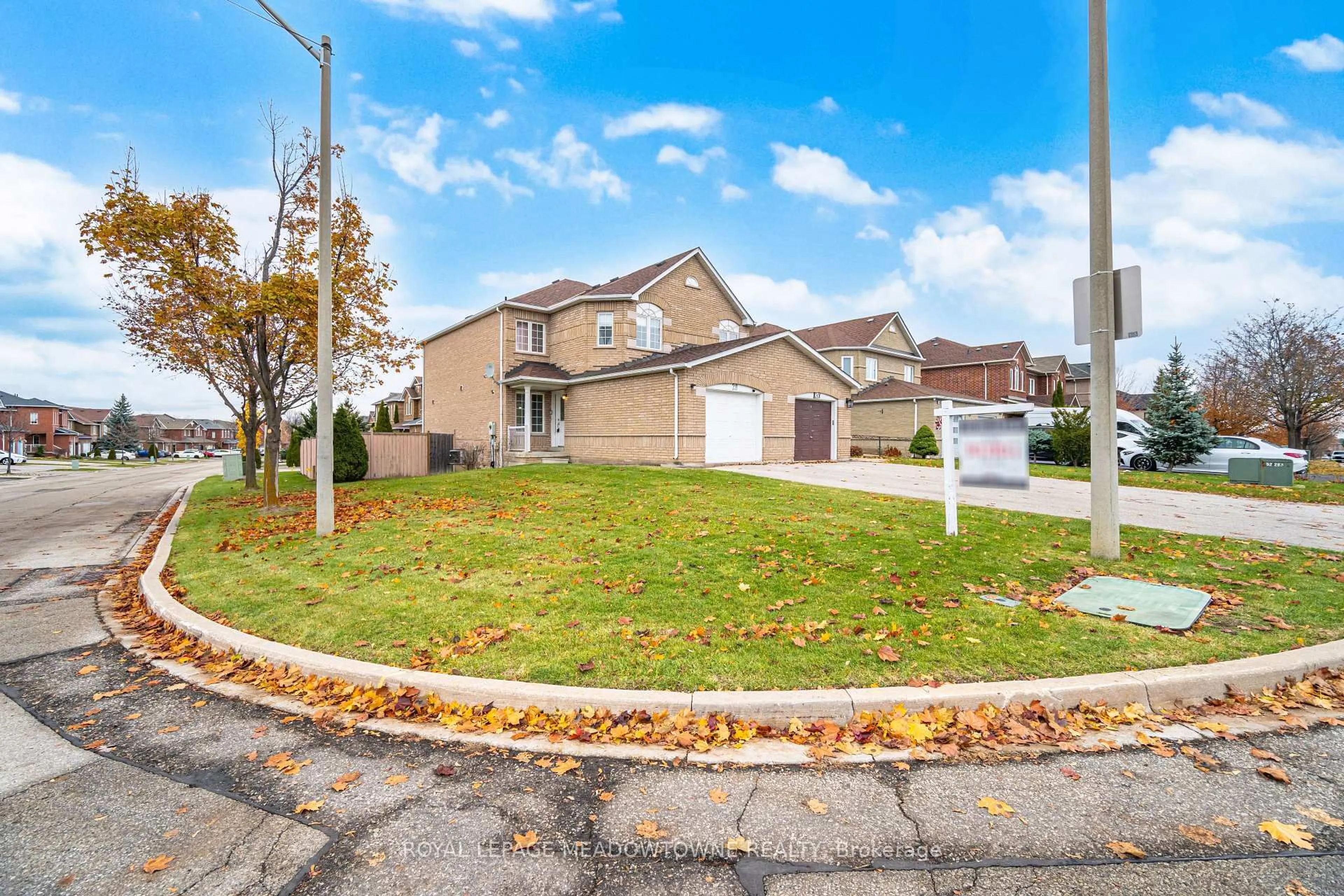 Unknown for 28 Condotti Dr, Vaughan Ontario L4H 2C8
