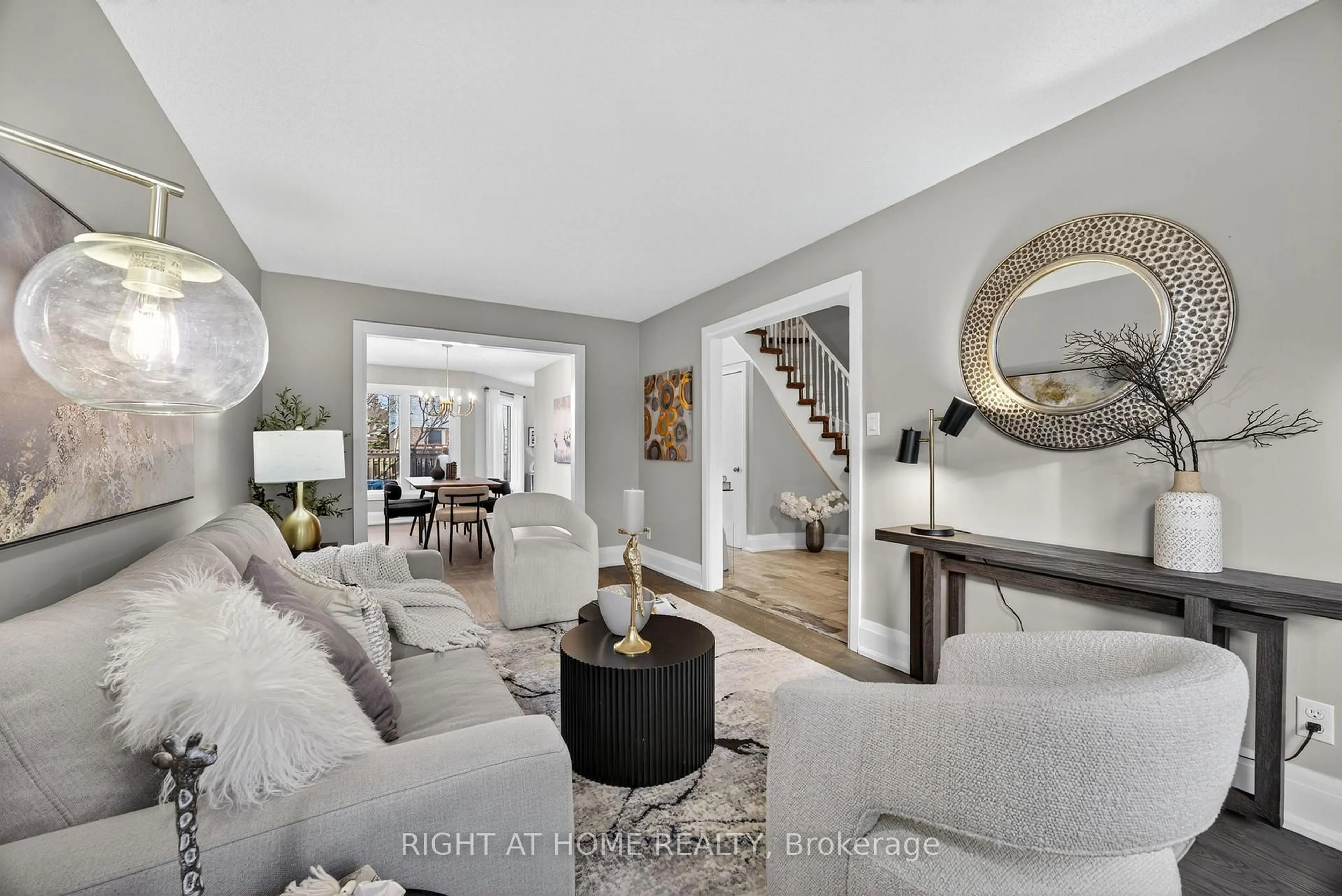 Living room with furniture, unknown for 10 Closs Sq, Aurora Ontario L4G 5H7