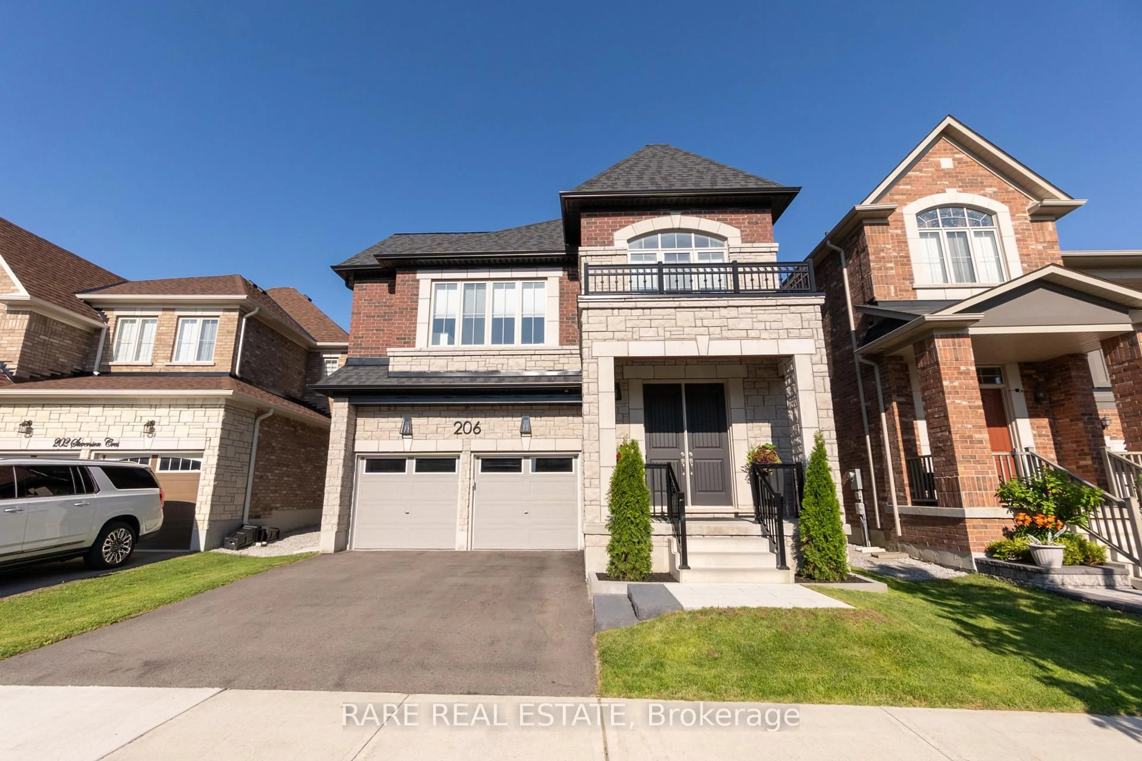 Home with brick exterior material, street for 206 Stevenson Cres, Bradford West Gwillimbury Ontario L3Z 0T1