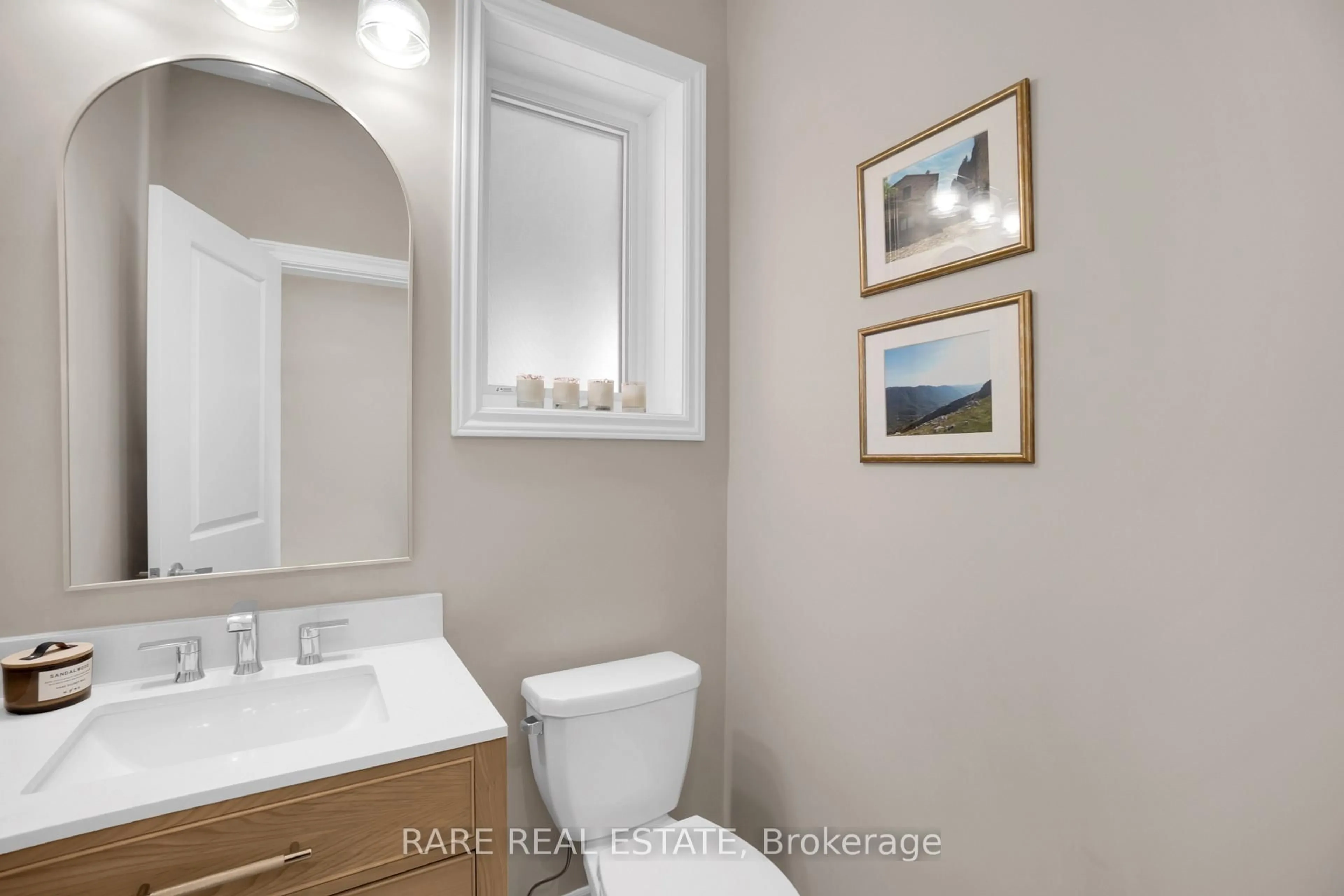 Standard bathroom, unknown for 206 Stevenson Cres, Bradford West Gwillimbury Ontario L3Z 0T1