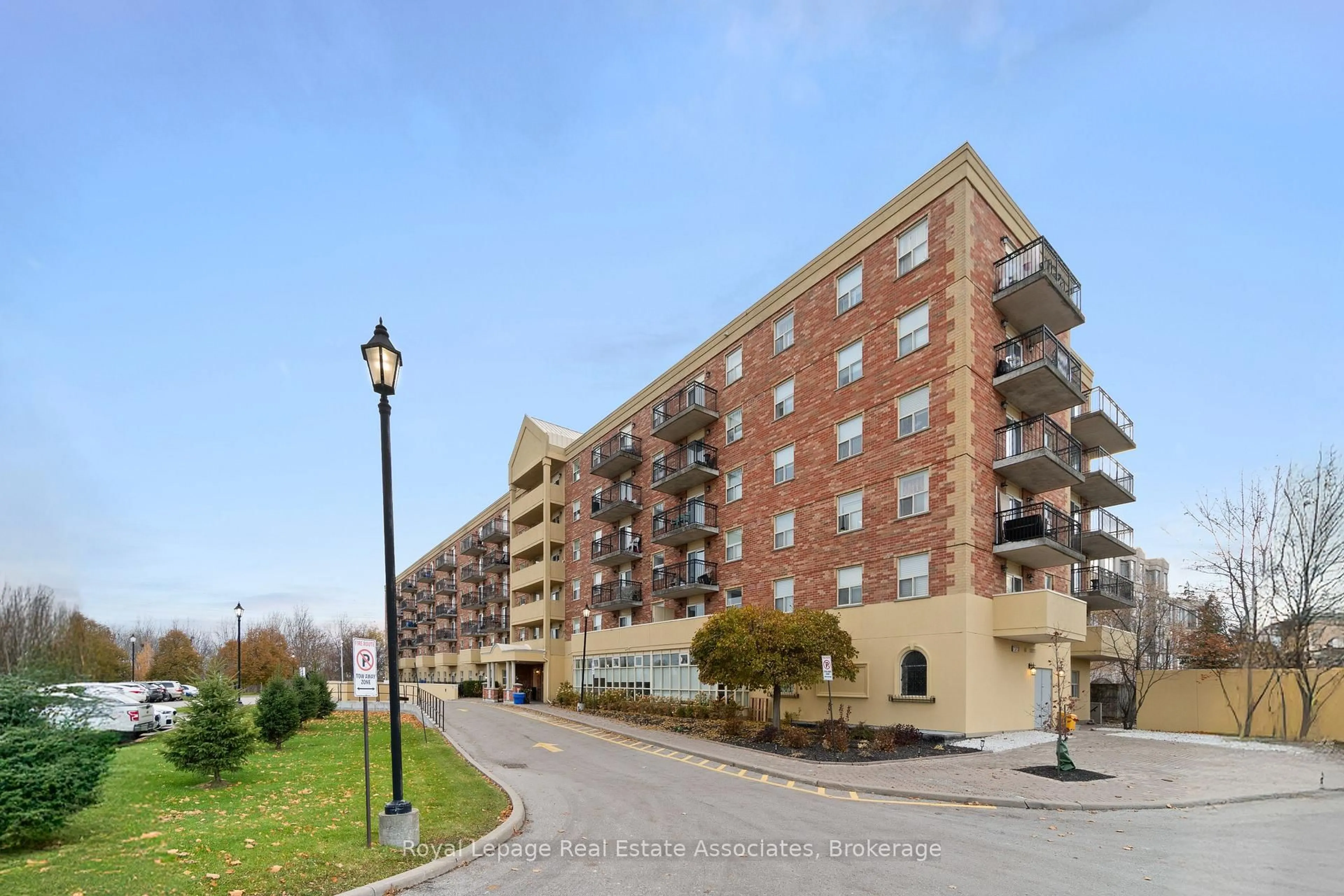 Patio, building for 7373 Martin Grove Rd #211, Vaughan Ontario L4L 9K1