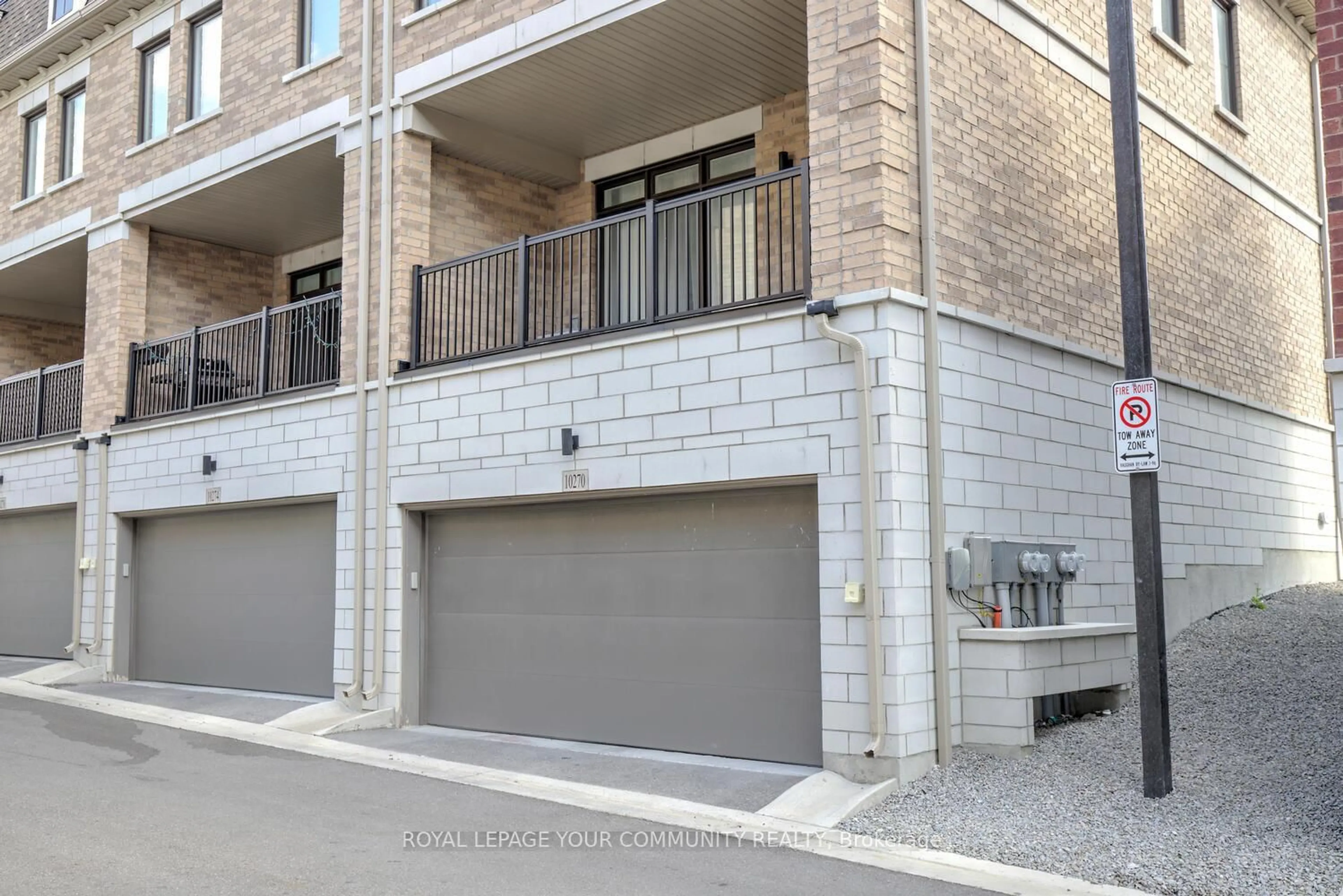 Unknown for 10270 Keele St, Vaughan Ontario L6A 1G3