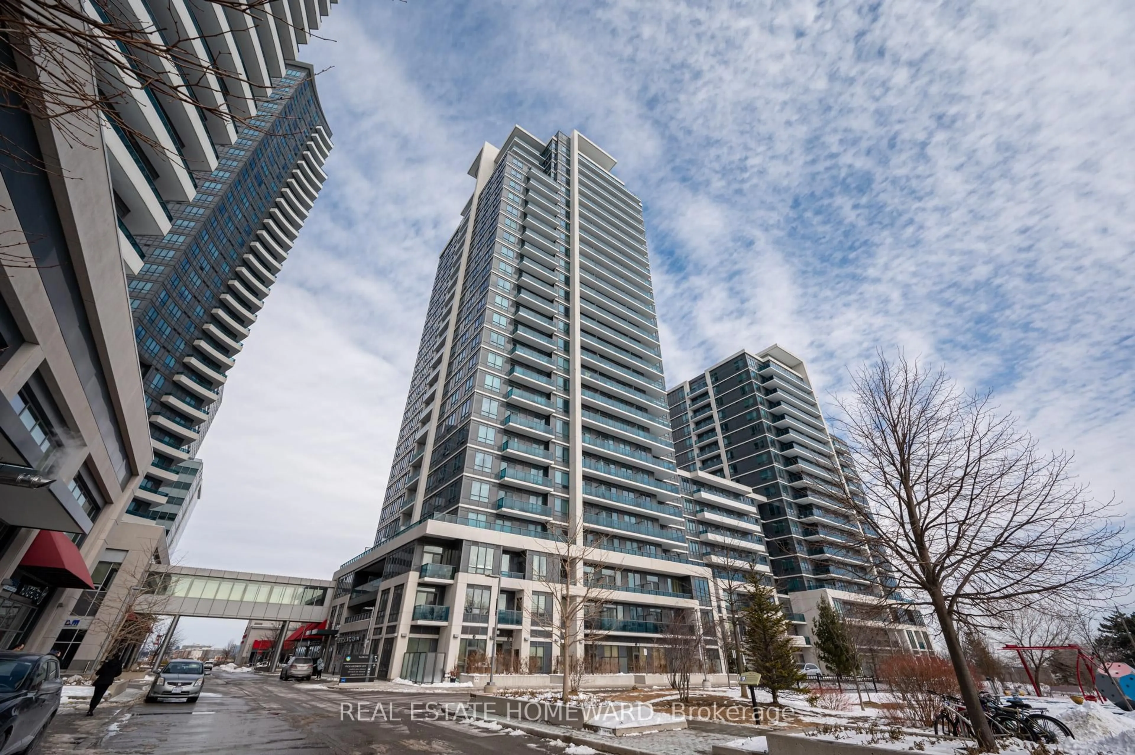 Unknown for 7165 Yonge St #402, Markham Ontario L3T 0C9