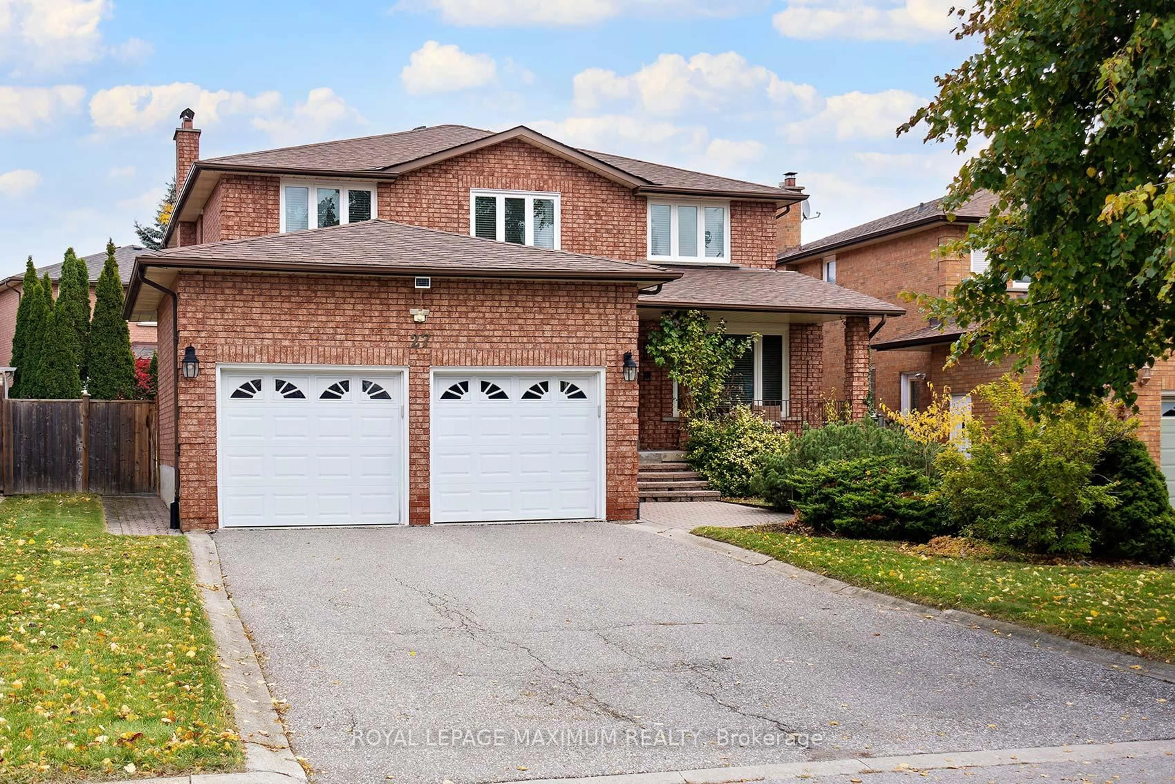 Home with brick exterior material, street for 27 Looking Glass Cres, Vaughan Ontario L4L 5M8
