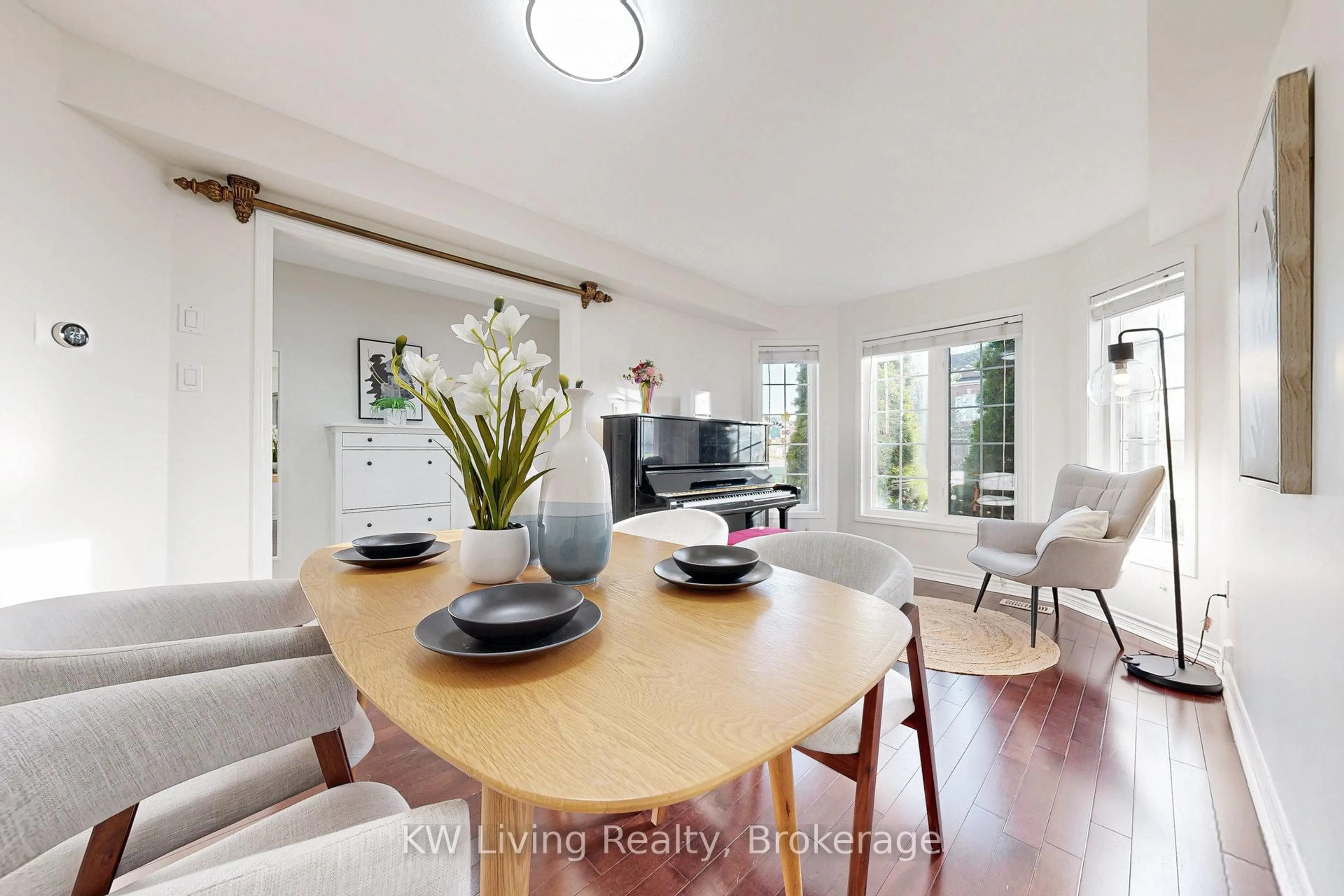 Dining room, wood/laminate floor for 135 Wainscot Ave, Newmarket Ontario L3X 2X6