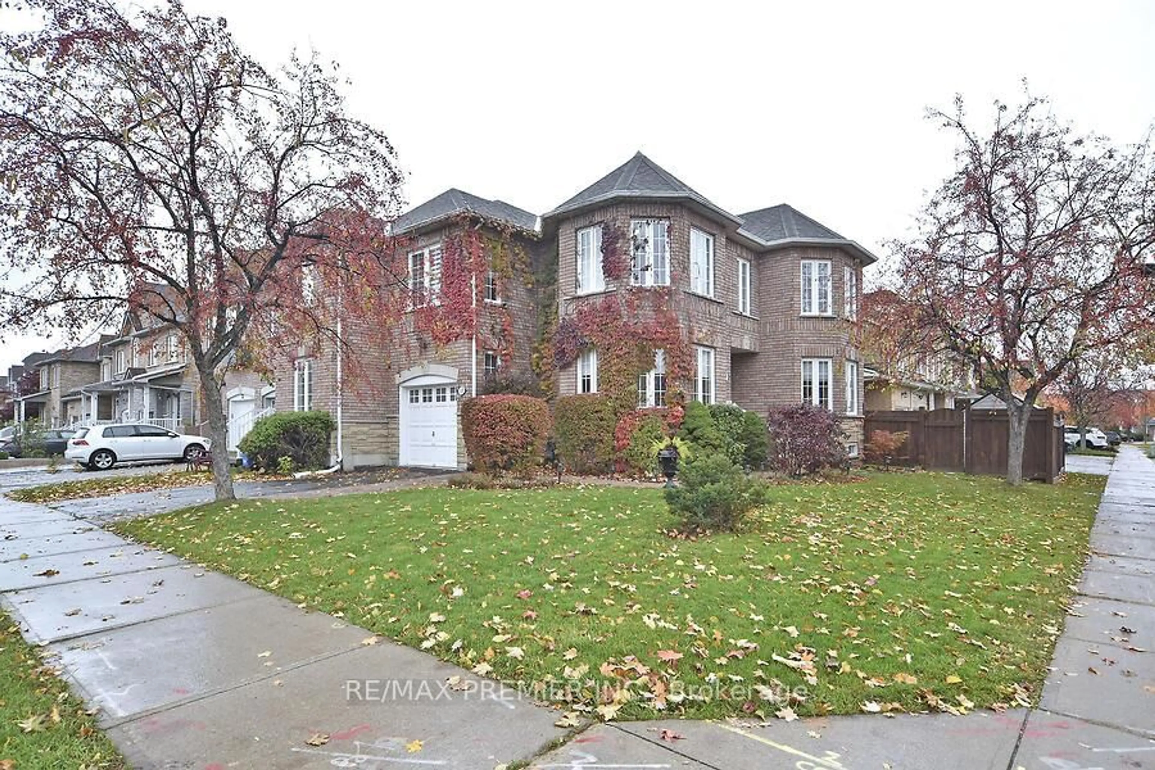 Home with brick exterior material, street for 48 Pottery Pl, Vaughan Ontario L4L 9H6