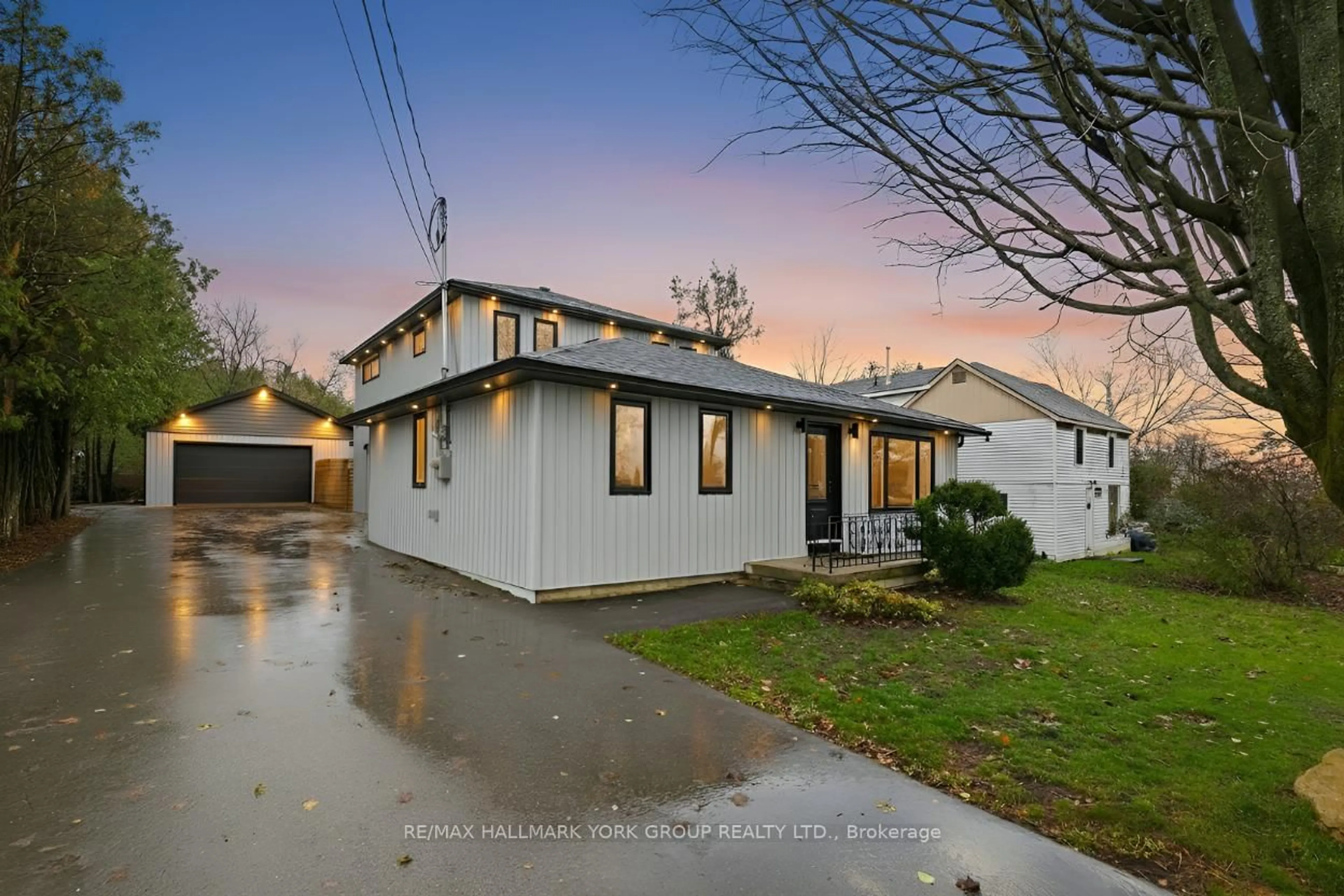 A pic from outside/outdoor area/front of a property/back of a property/a pic from drone, street for 501 Bay St, Brock Ontario L0K 1A0