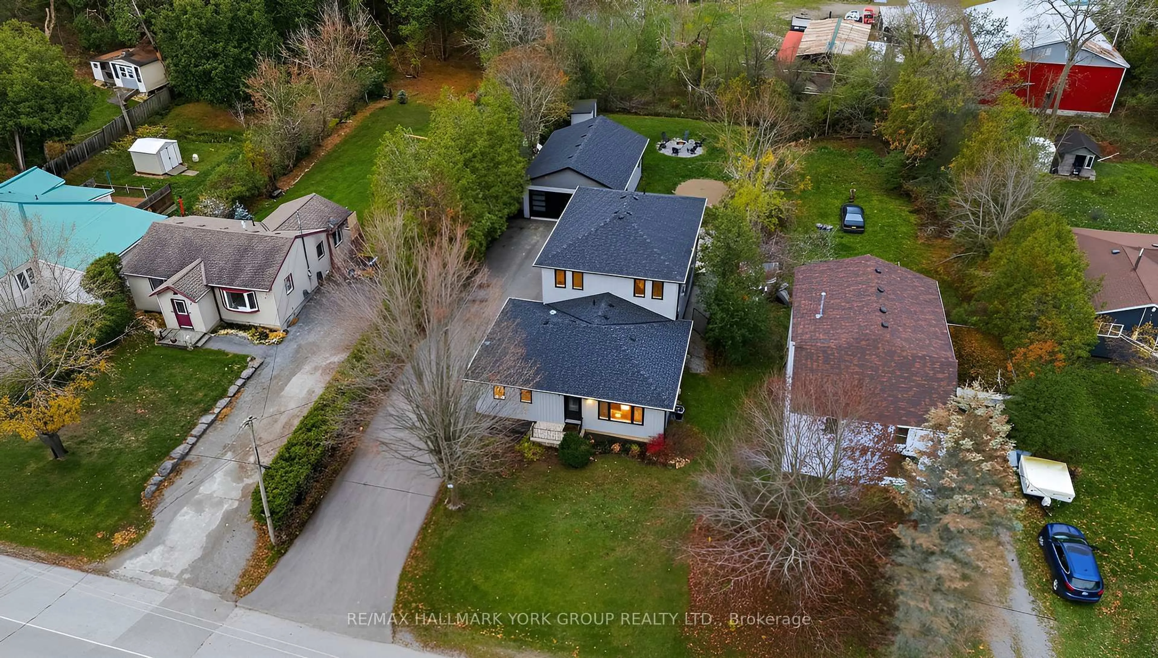 A pic from outside/outdoor area/front of a property/back of a property/a pic from drone, street for 501 Bay St, Brock Ontario L0K 1A0