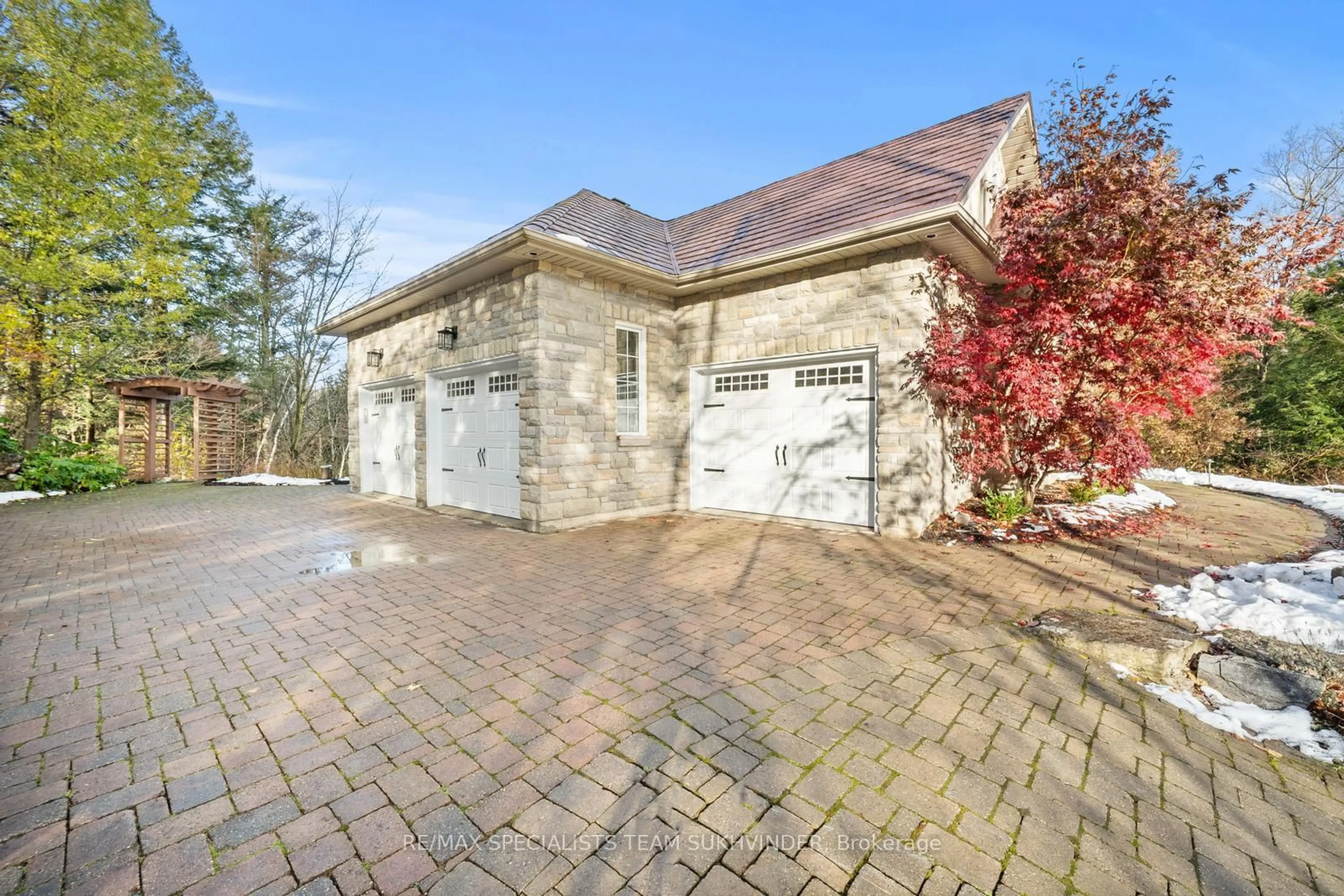 Unknown for 8 Sugar Maple Lane, Adjala-Tosorontio Ontario L0G 1L0