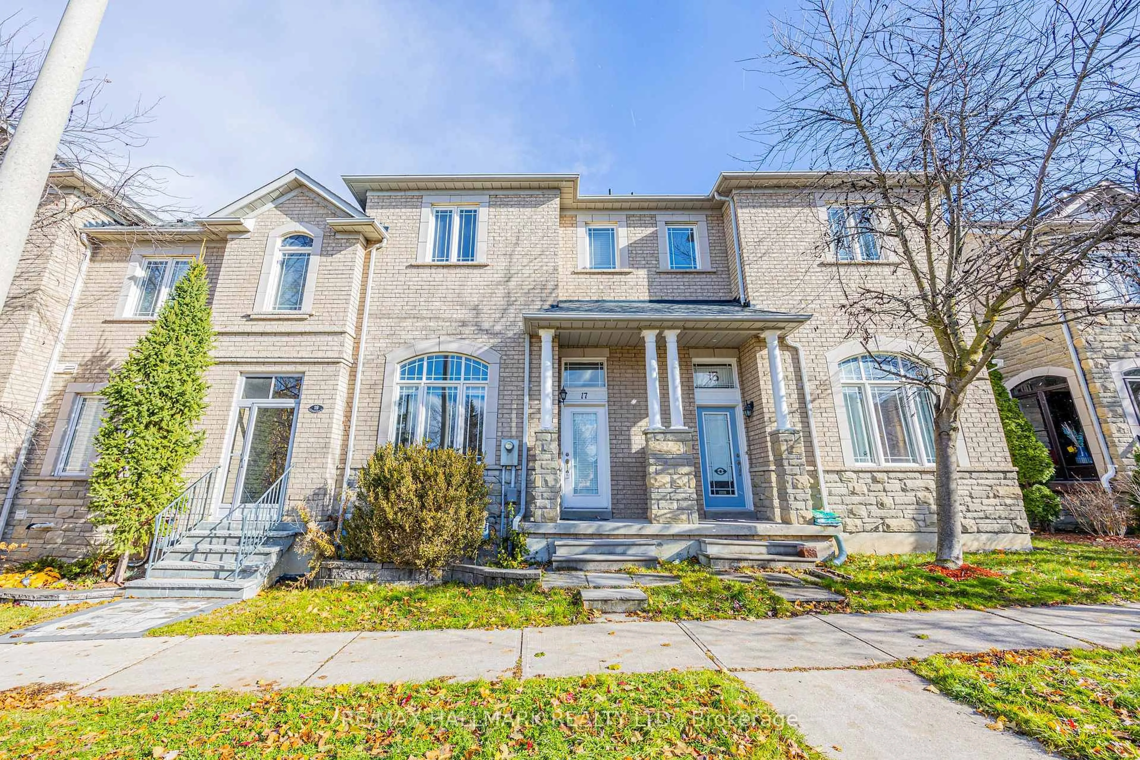 Home with brick exterior material, street for 17 Oceanview St, Richmond Hill Ontario L4S 2J9