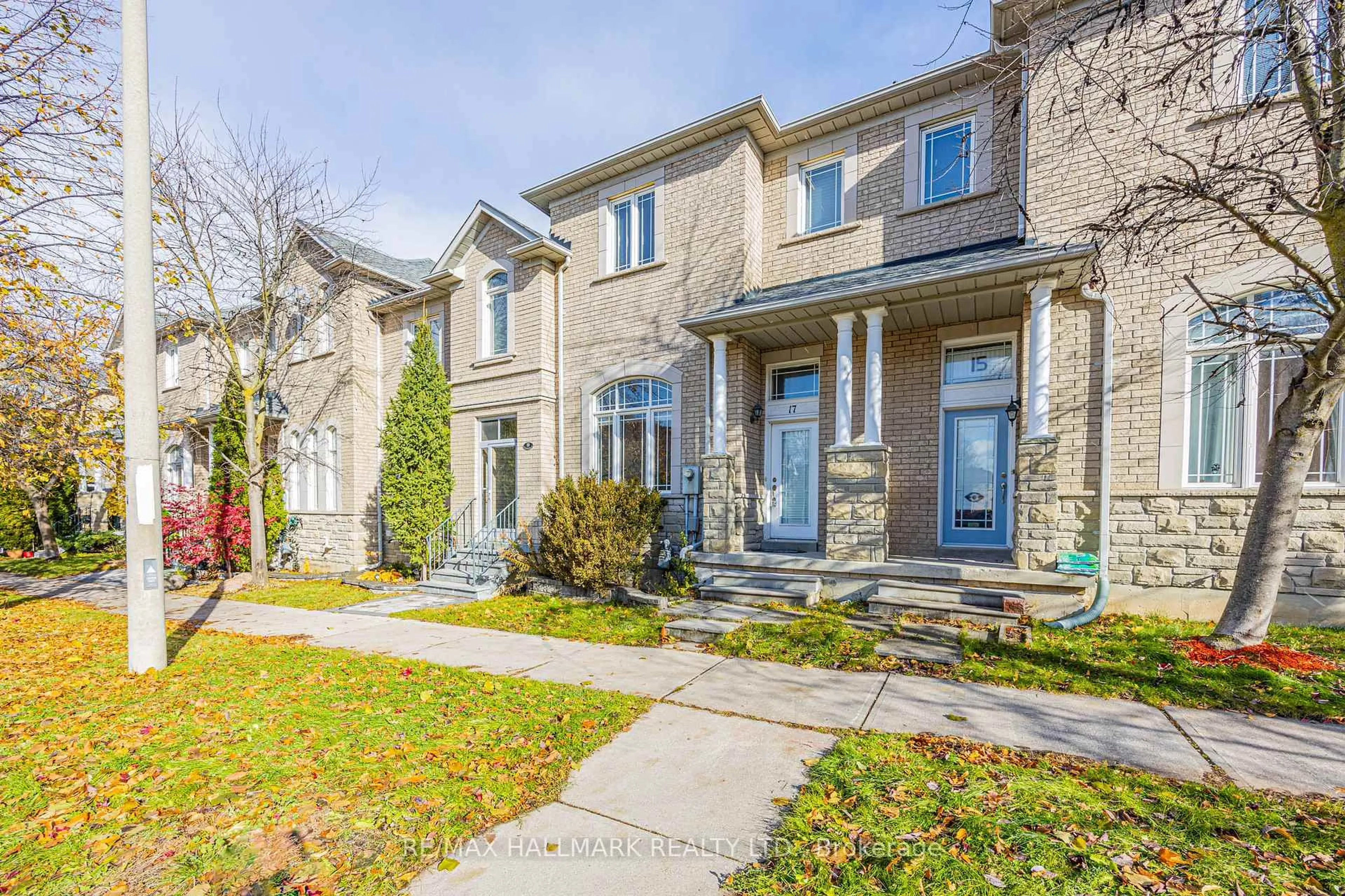 Home with brick exterior material, street for 17 Oceanview St, Richmond Hill Ontario L4S 2J9