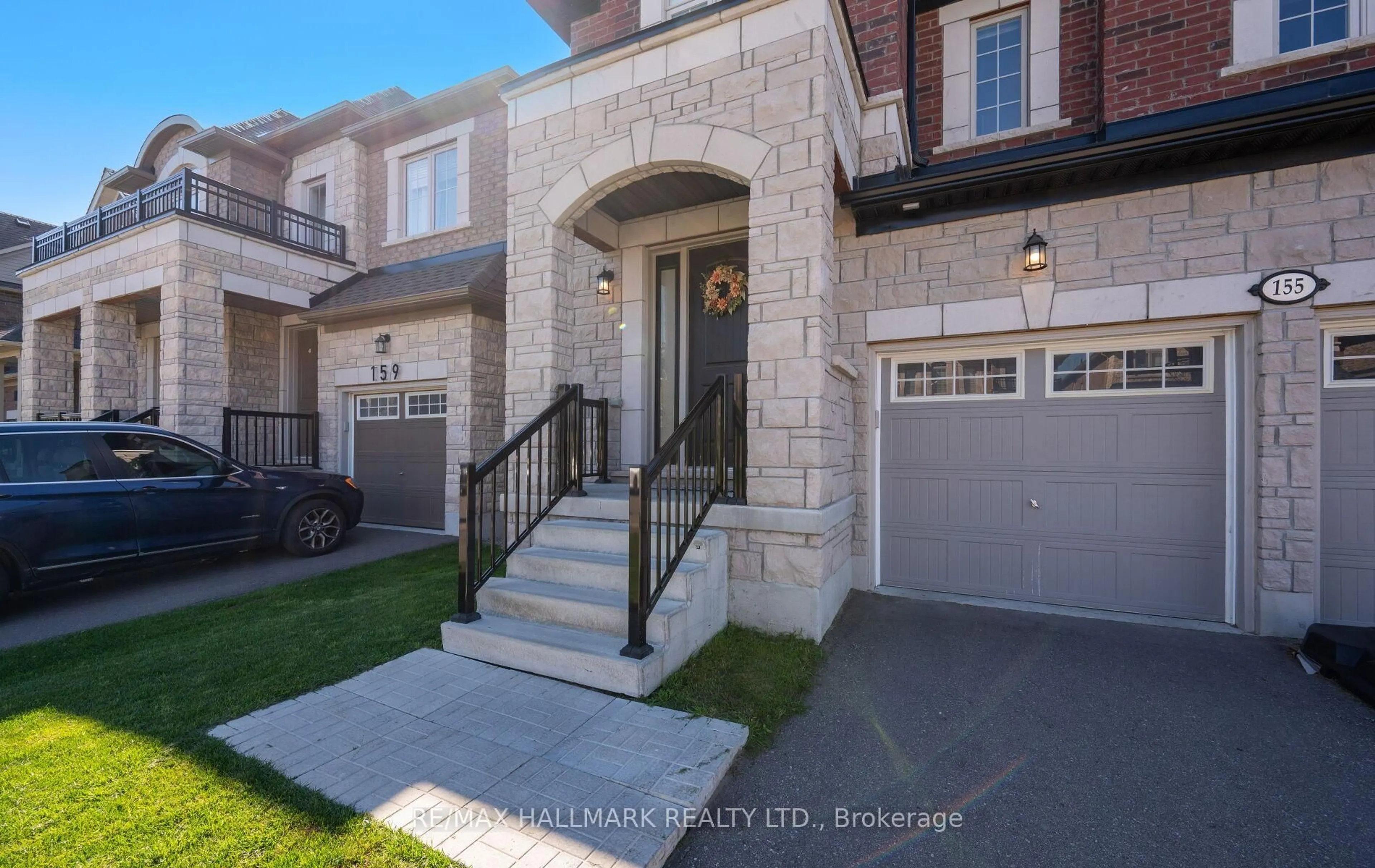 Home with brick exterior material, street for 155 Stevenson Cres, Bradford West Gwillimbury Ontario L3Z 4M1