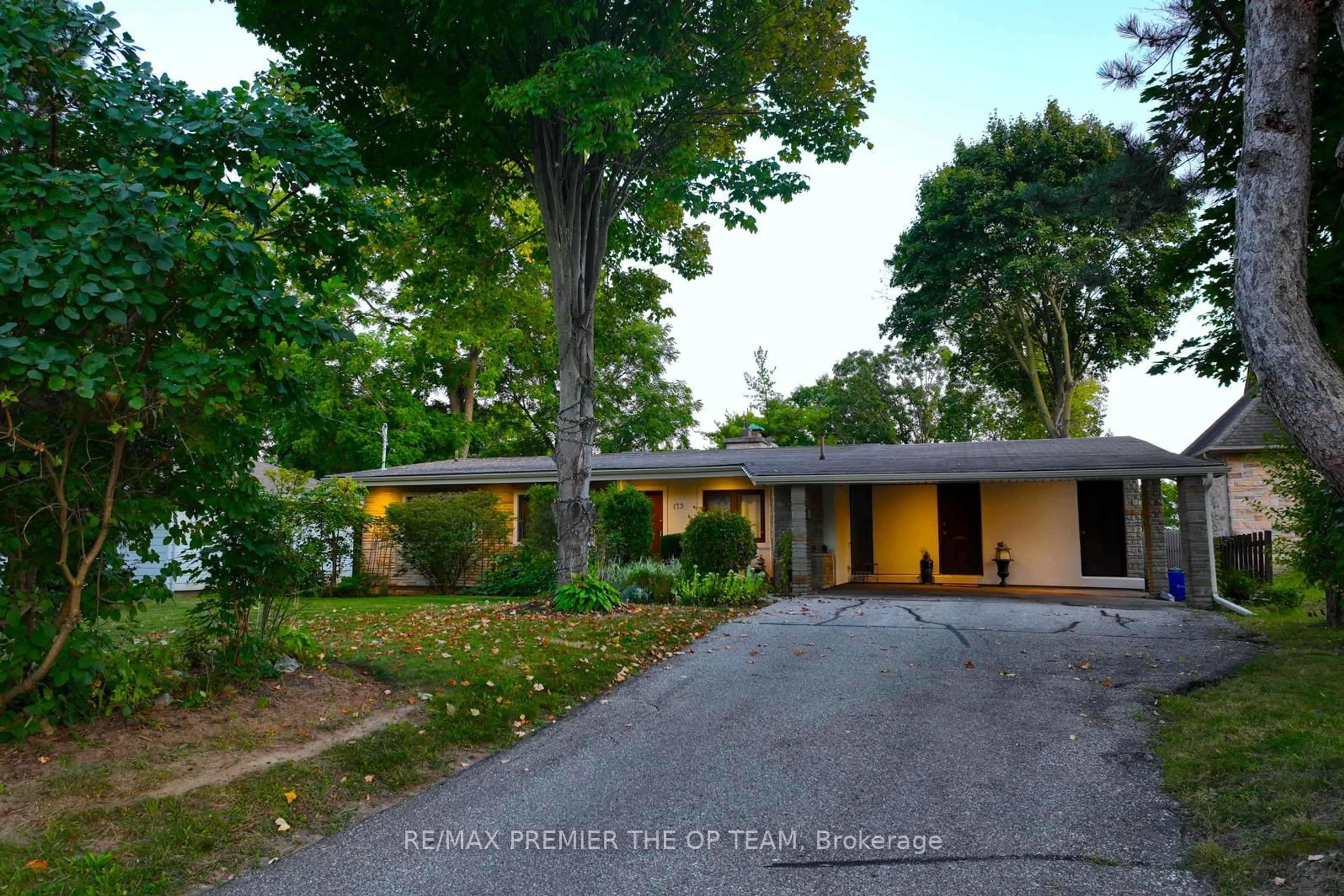 Unknown for 175 Davidson Dr, Vaughan Ontario L4L 1M2