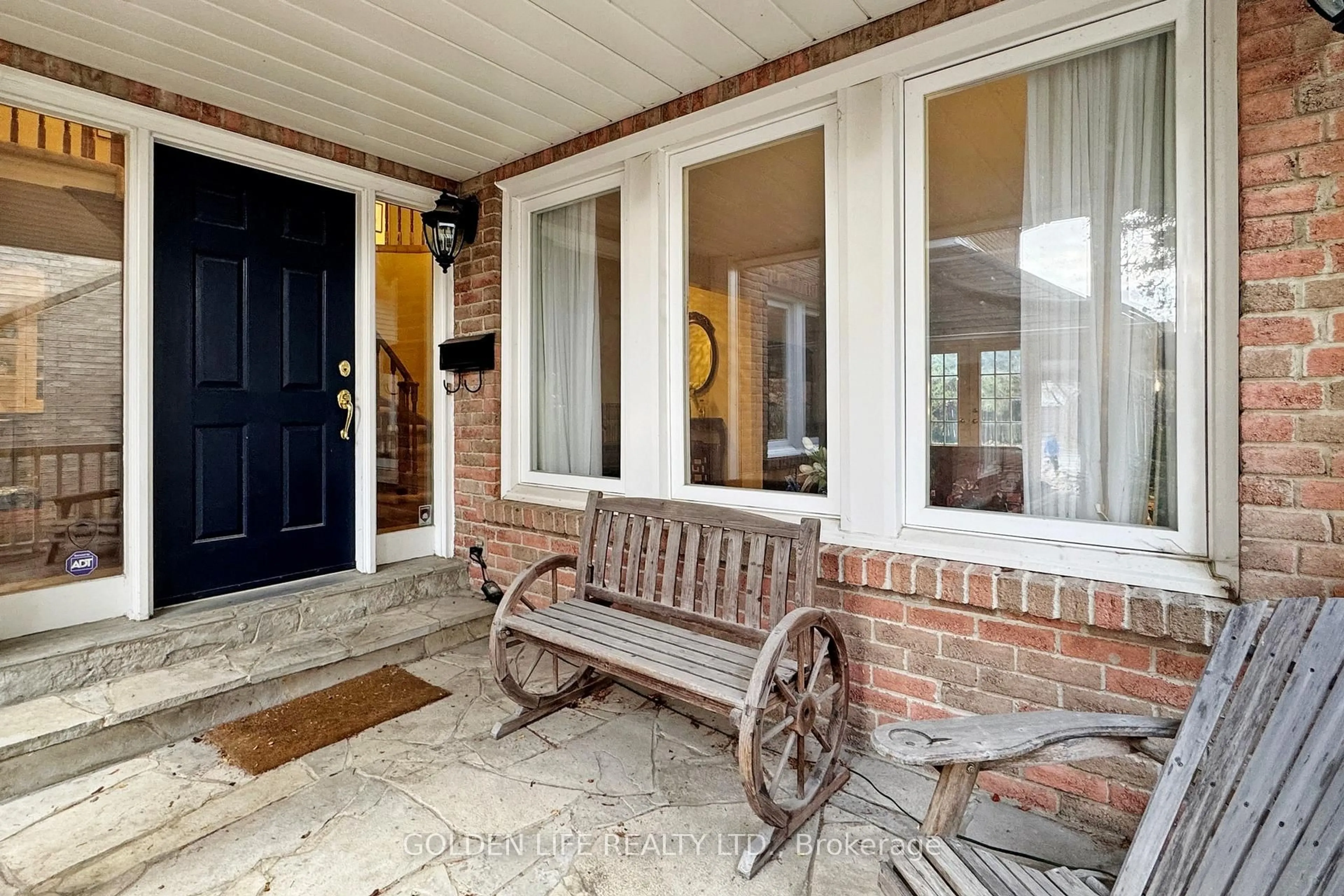 Unknown for 62 Longwater Chse, Markham Ontario L3R 4A8