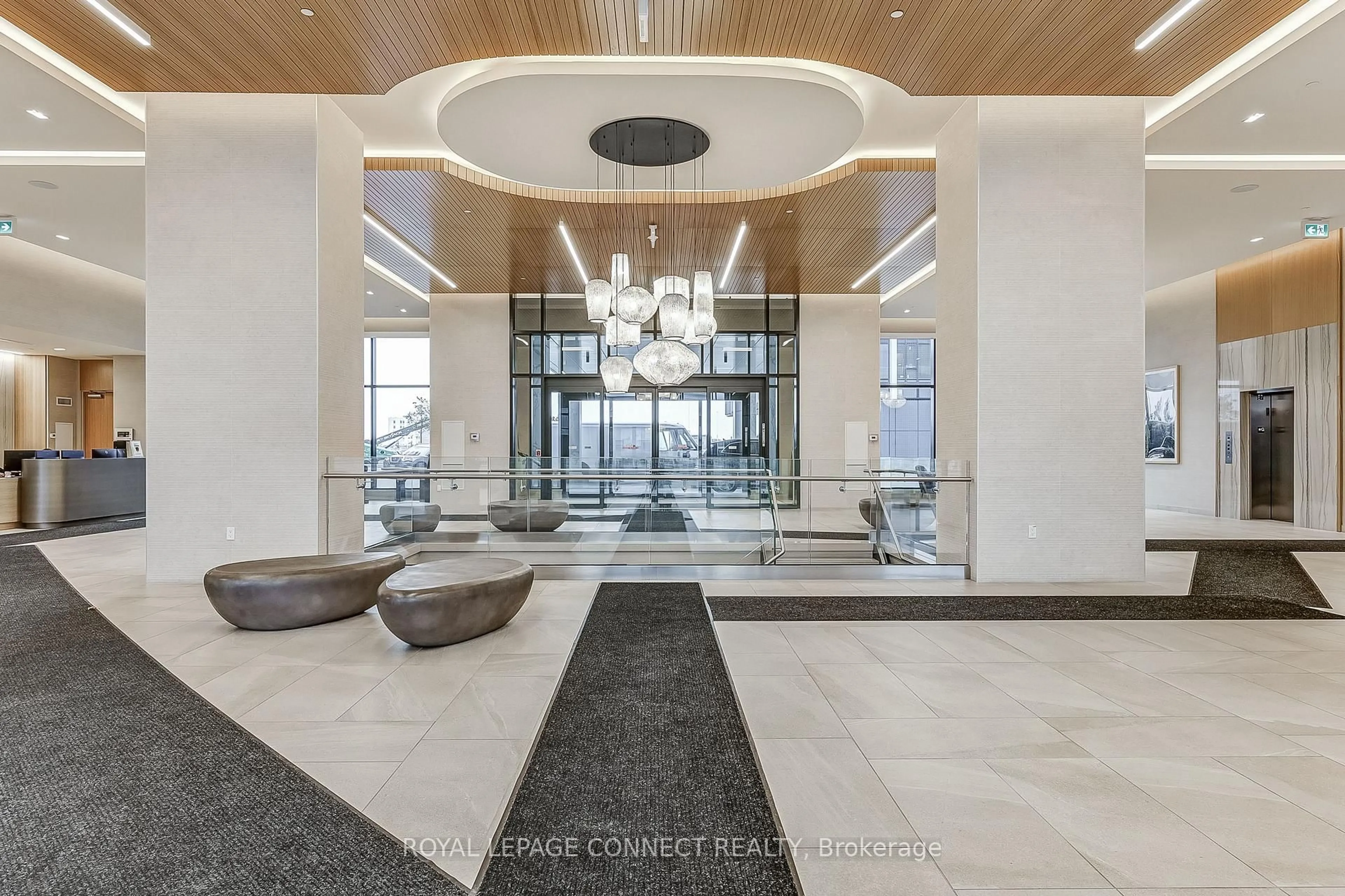 Lobby for 8960 Jane St #419, Vaughan Ontario L4K 0N9