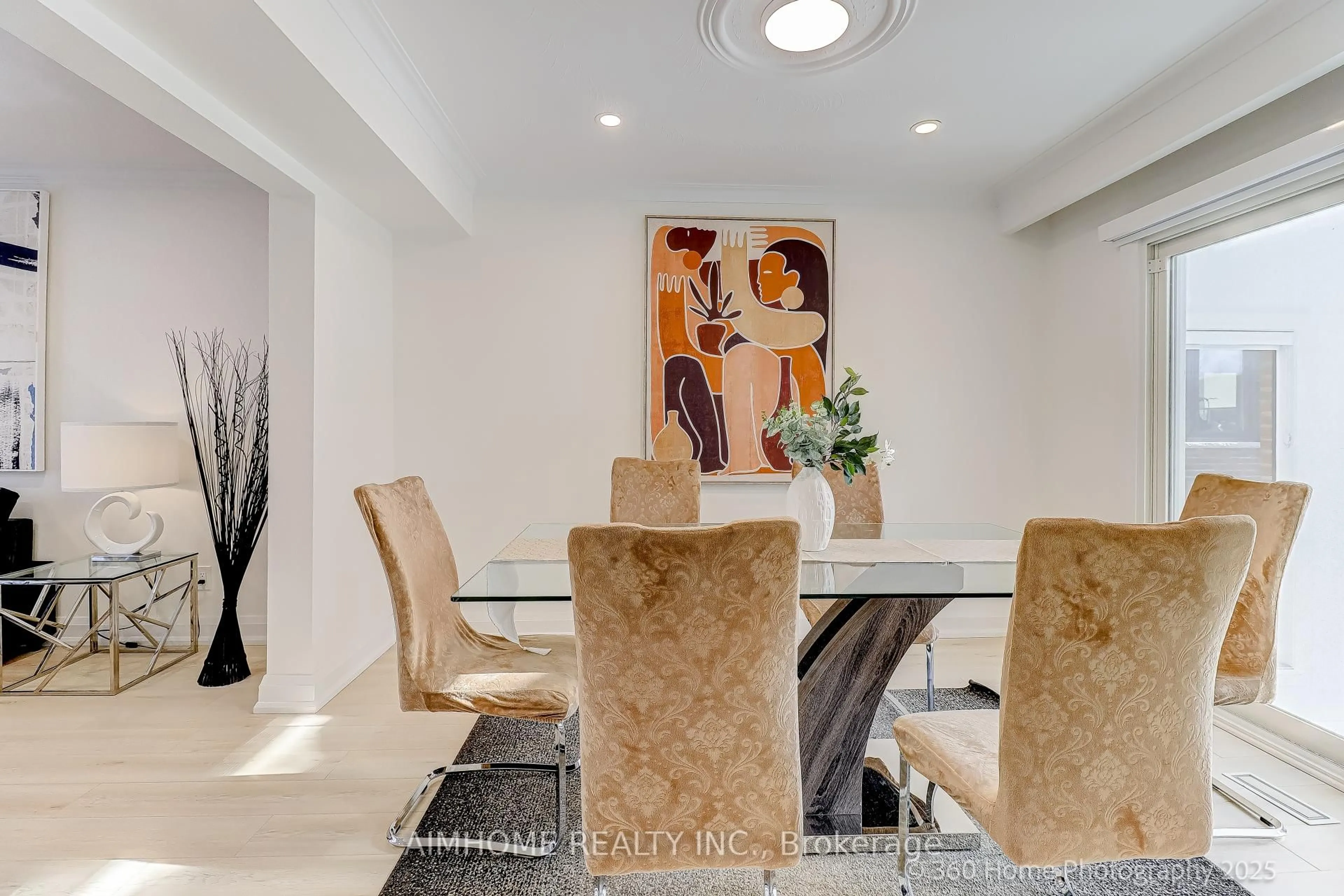 Dining room, unknown for 179 Oxford St, Richmond Hill Ontario L4C 4L6