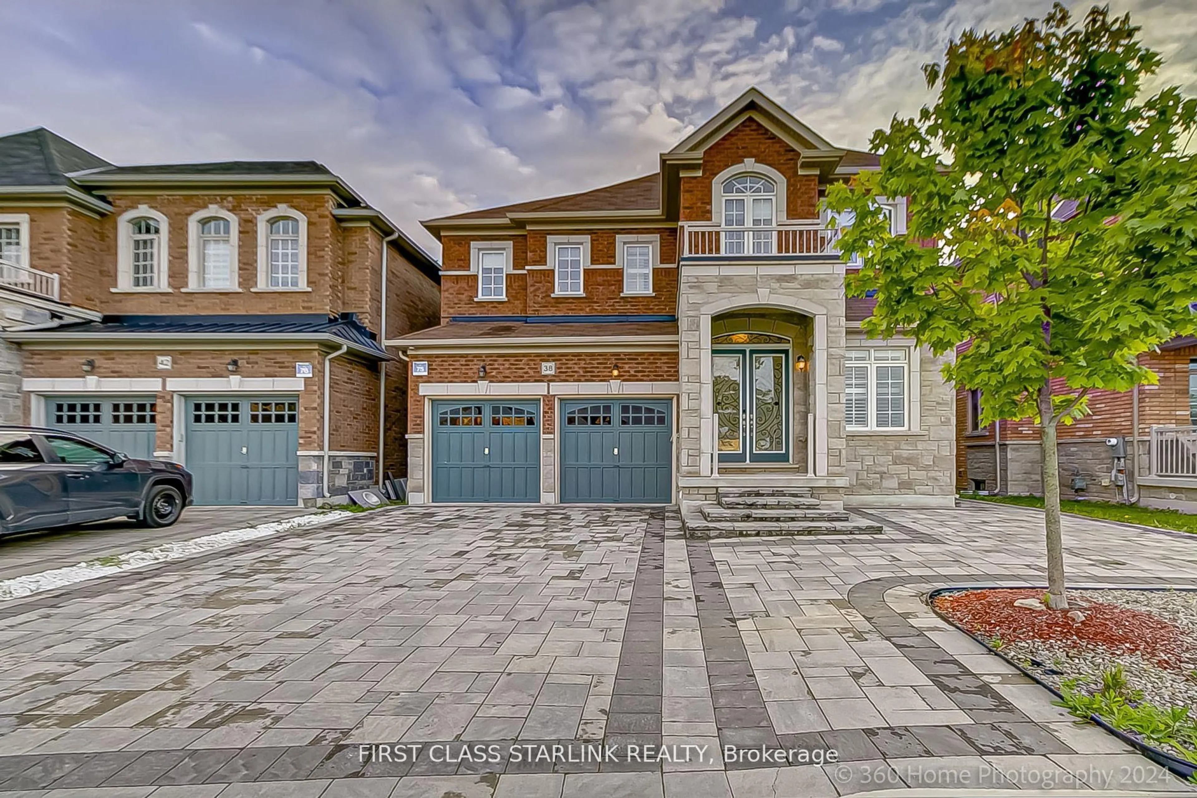 Home with brick exterior material, street for 38 Crane St, Aurora Ontario L4G 7C4