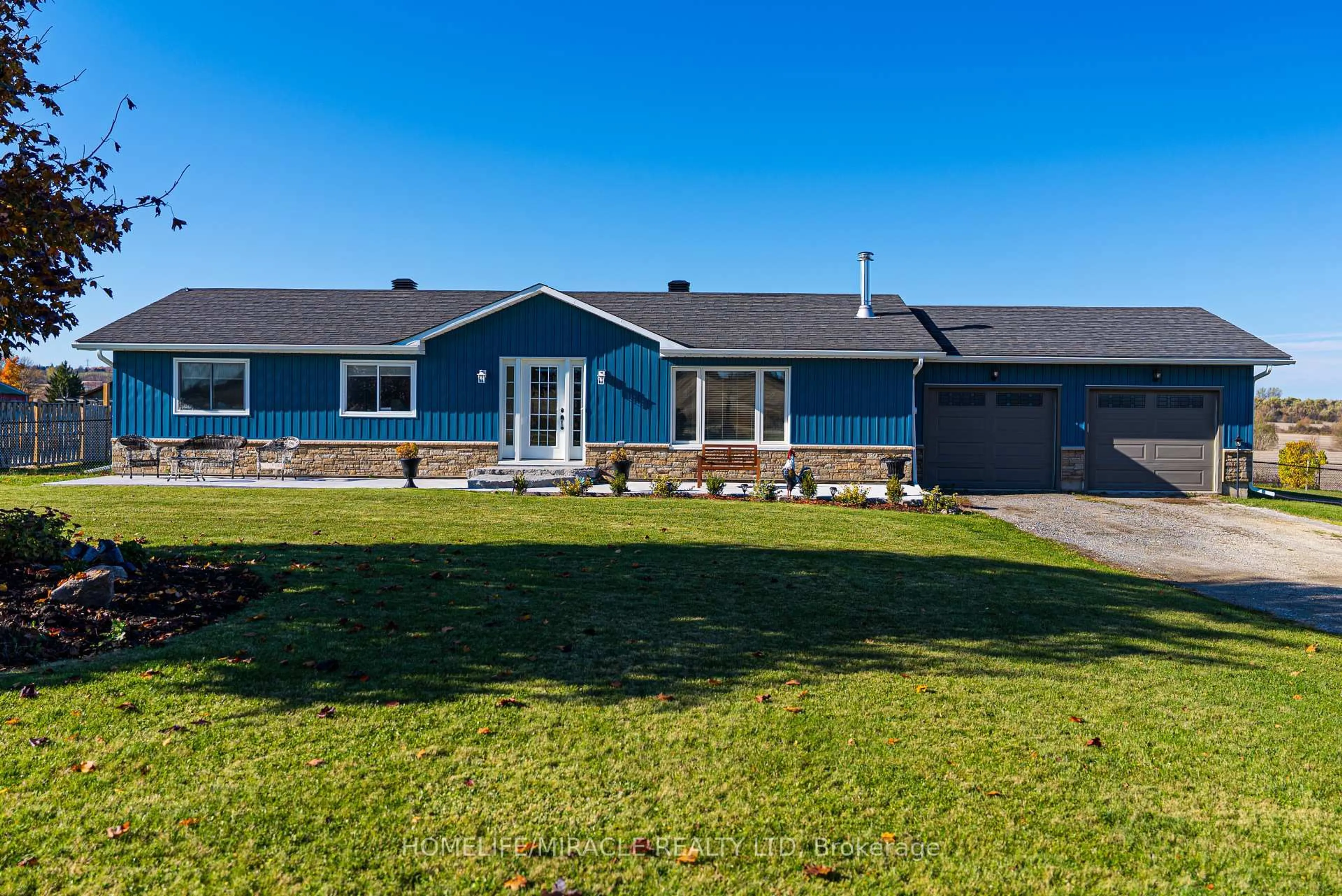 Home with vinyl exterior material, unknown for 4700 Concession Rd 3, New Tecumseth Ontario L9R 1V1