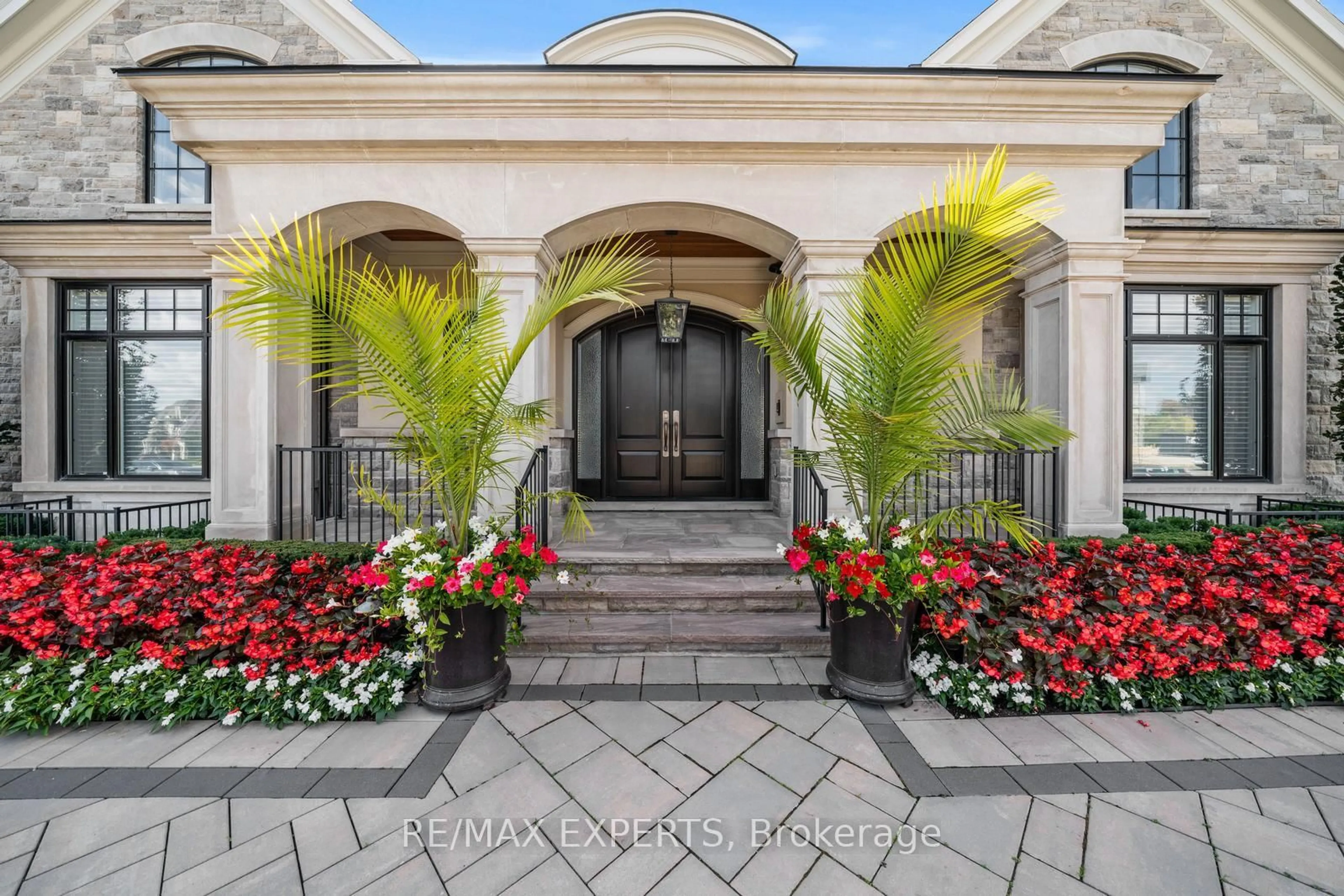 Unknown for 205 Northern Pines Blvd, Vaughan Ontario L4H 4E5