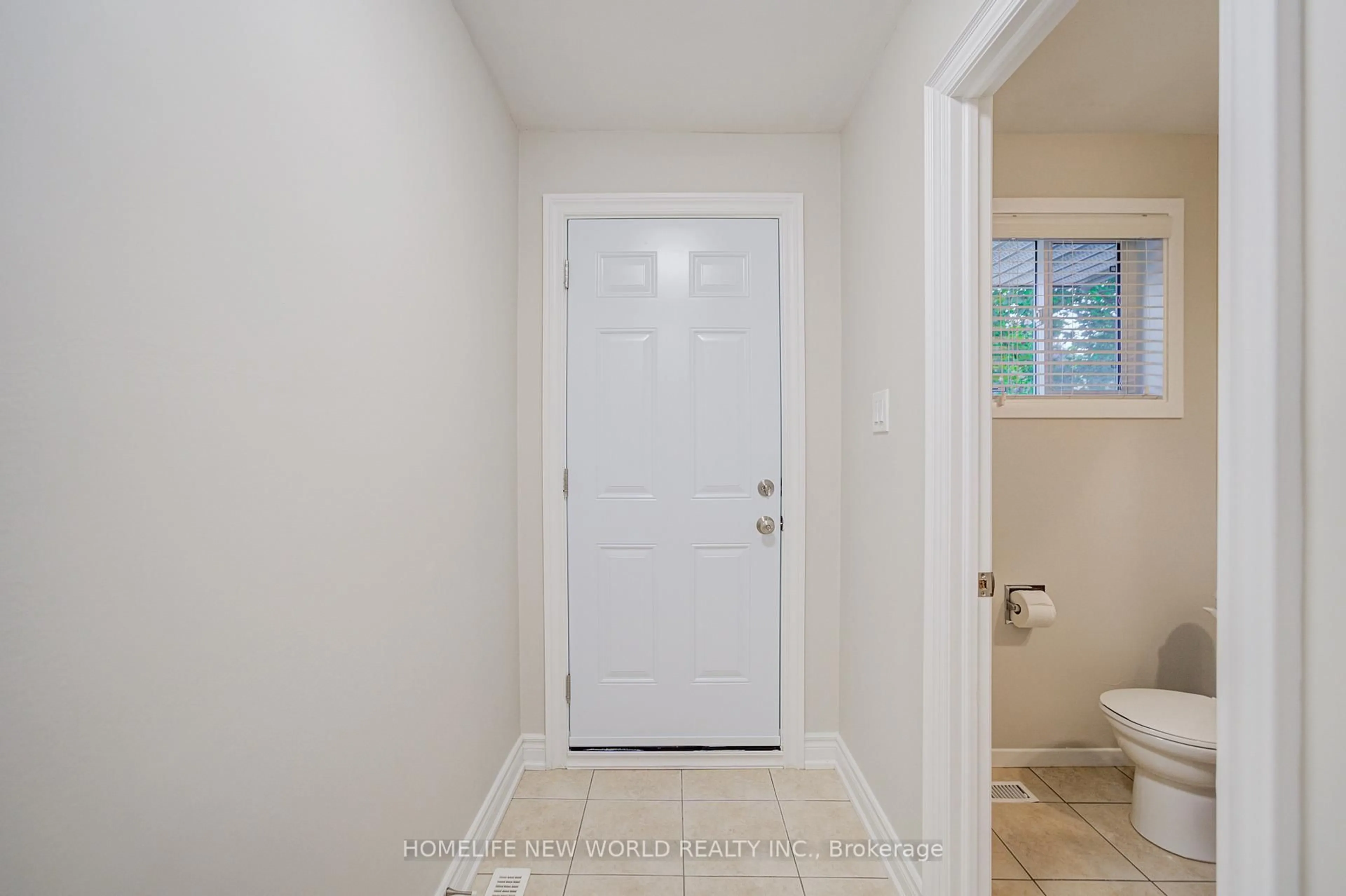 Indoor entryway for 29 New Havens Way, Markham Ontario L3T 5G1