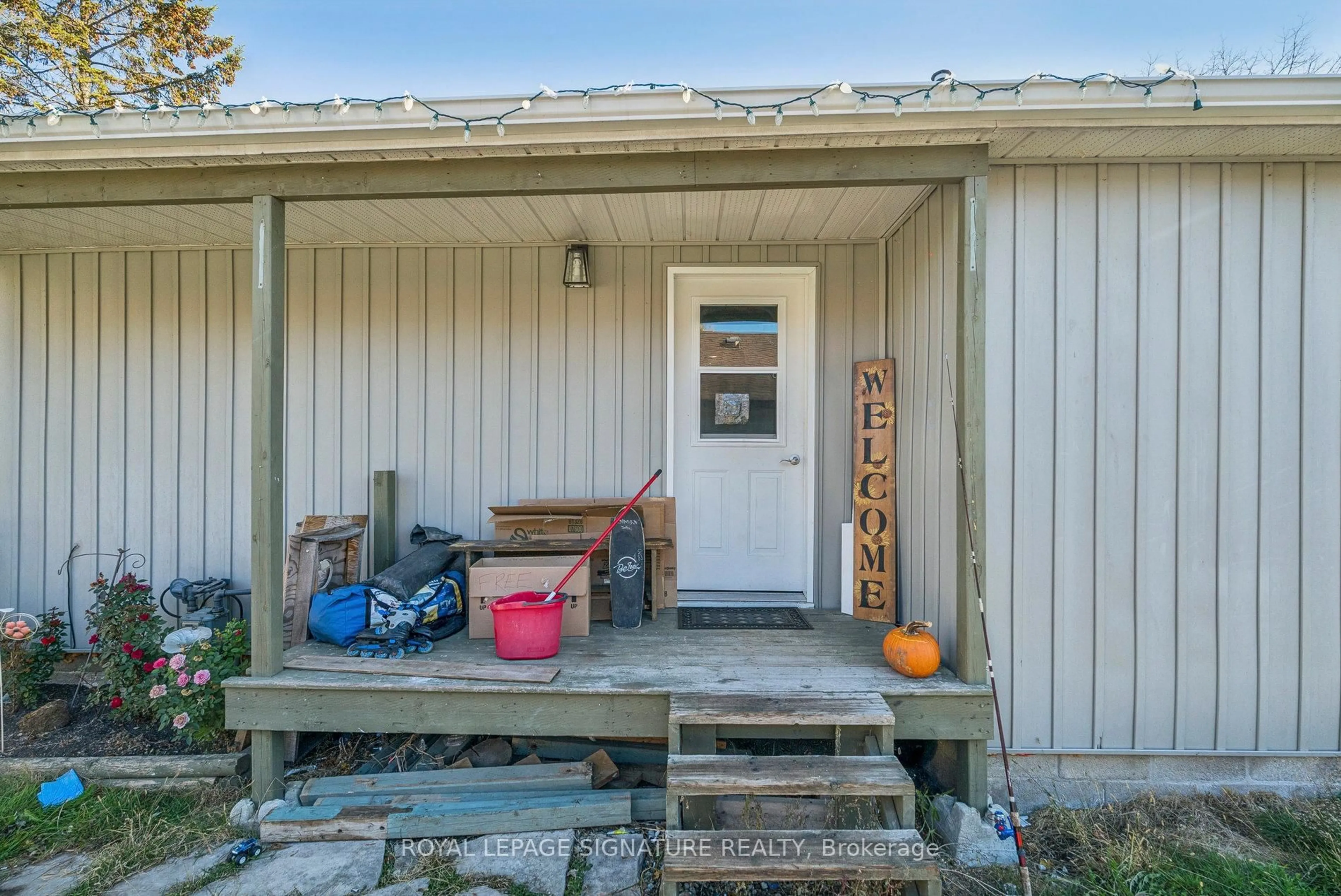 Unknown for 353 Hollywood Dr, Georgina Ontario L4P 3A2