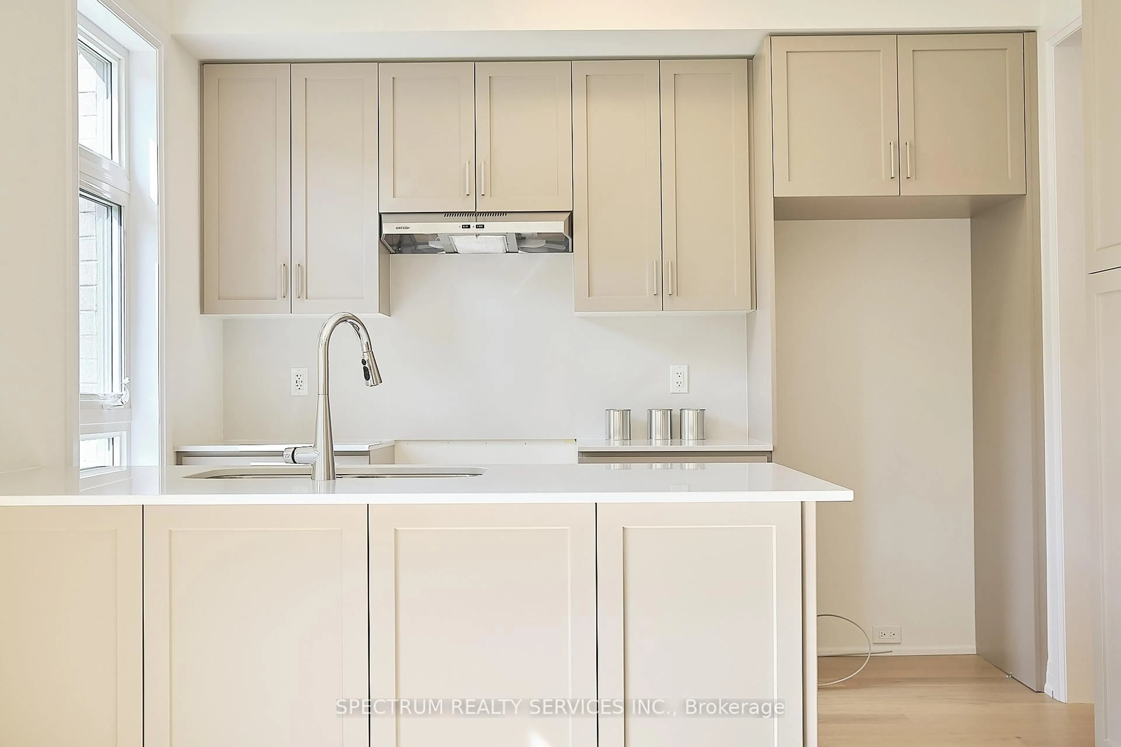 Standard kitchen, unknown for 87 Adario Cres, Vaughan Ontario L4H 4P7