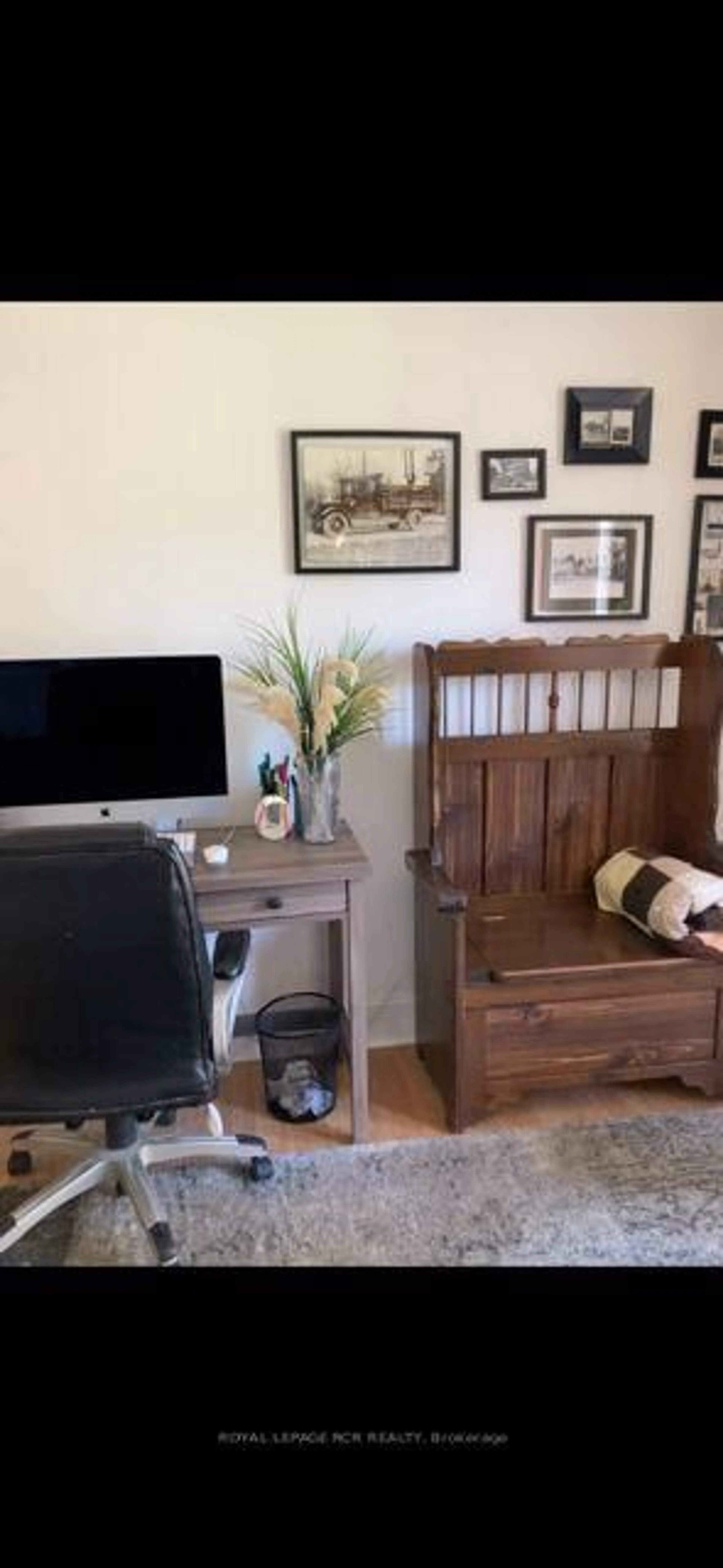 A pic of a room for 8320 Main St, Adjala-Tosorontio Ontario L0M 1M0