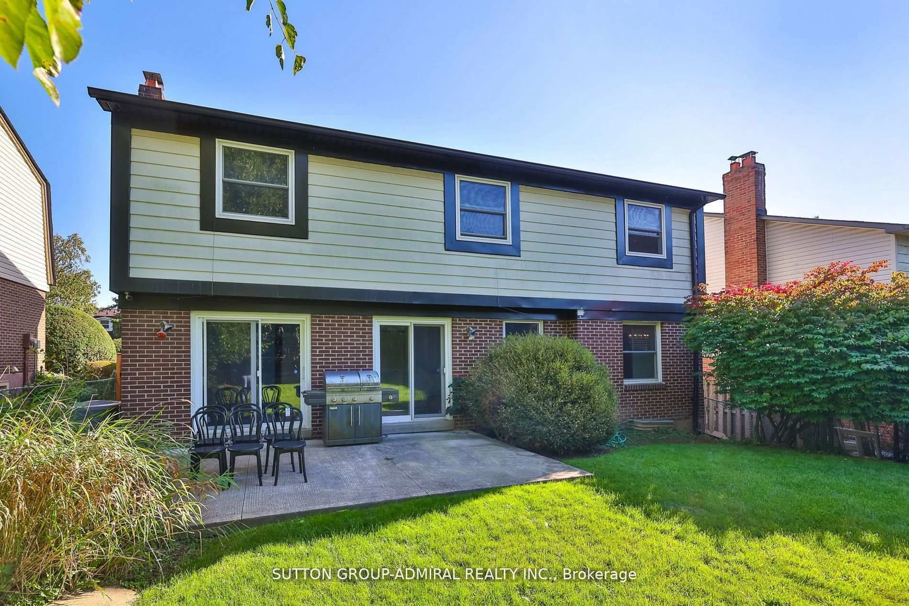 Home with brick exterior material, street for 22 Cobblestone Dr, Markham Ontario L3T 4E4