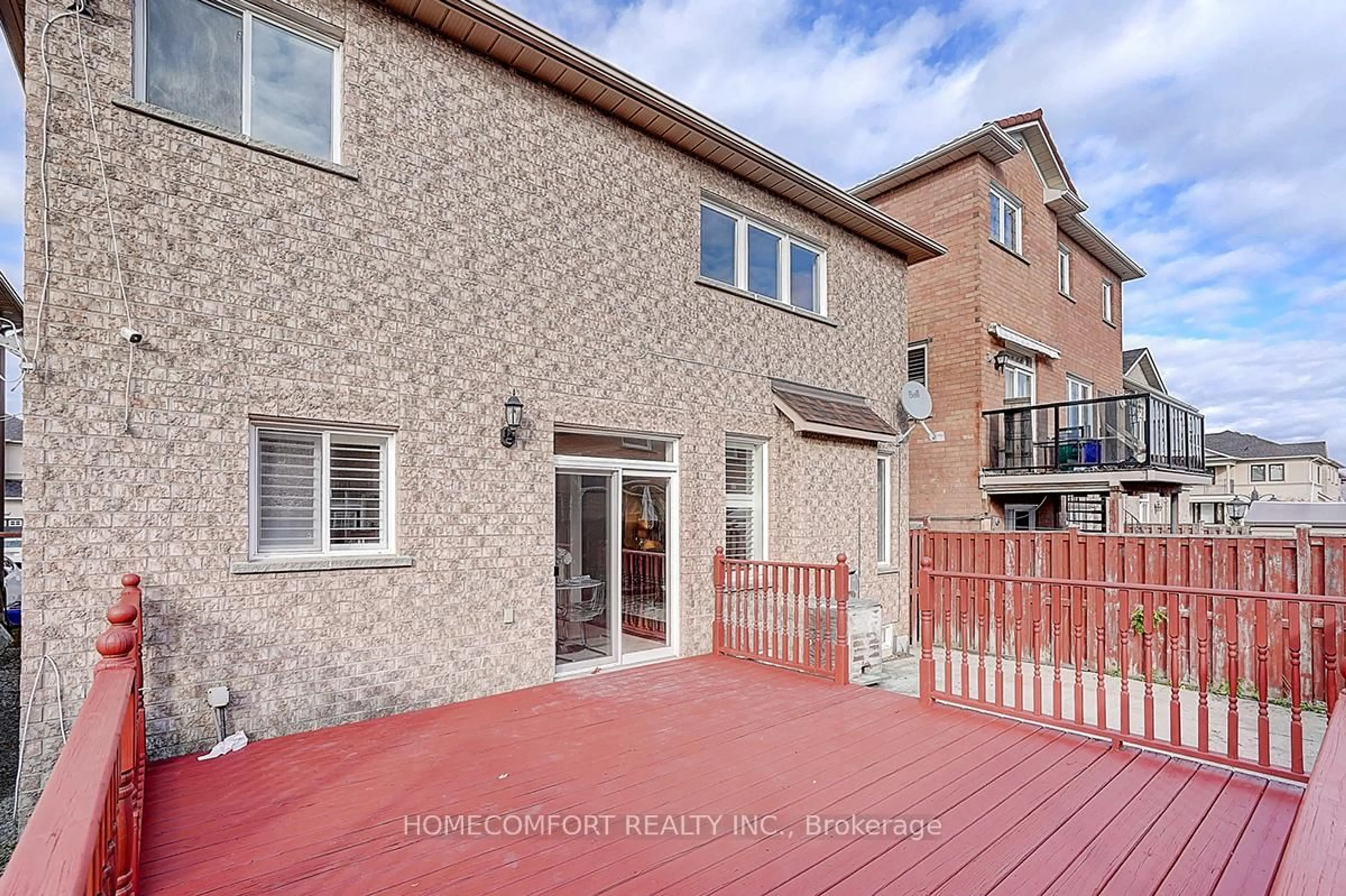 Unknown for 9 Chipmunk Tr, Vaughan Ontario L4H 2E7