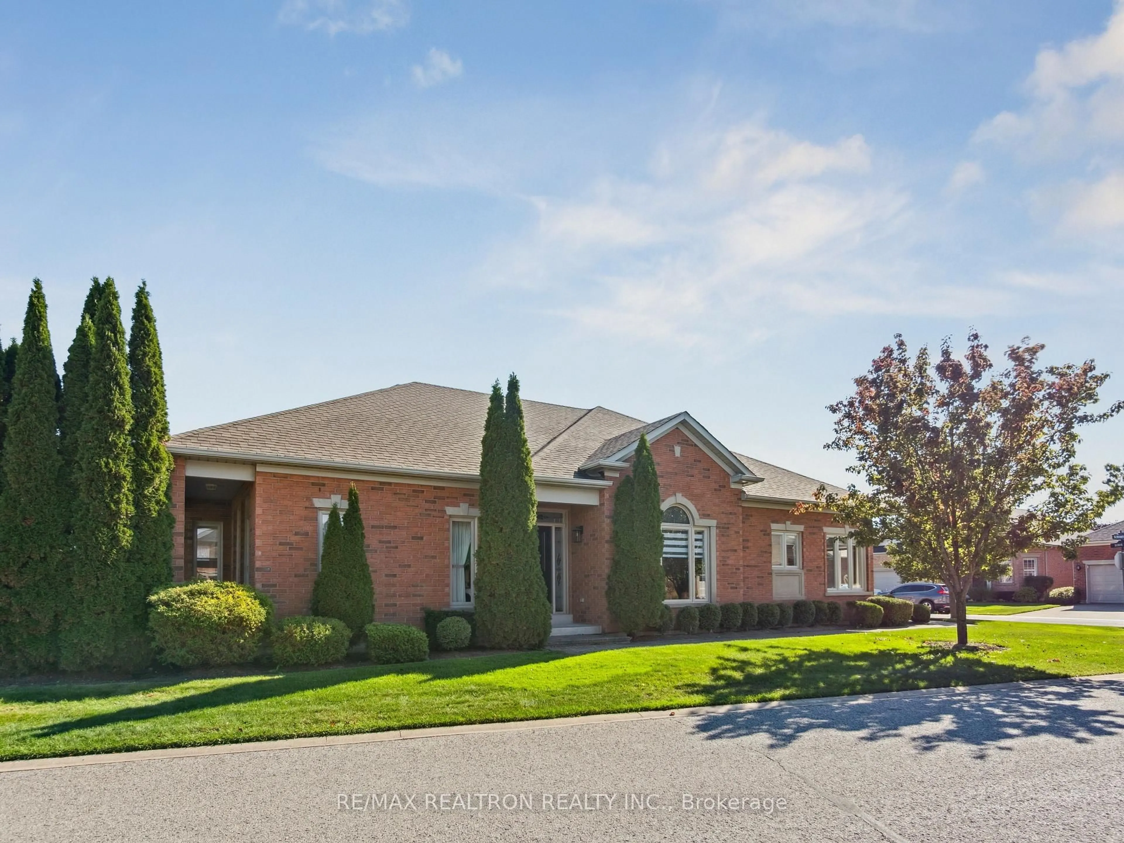 Home with brick exterior material, street for 38 Boros Link, Whitchurch-Stouffville Ontario L4A 1N7