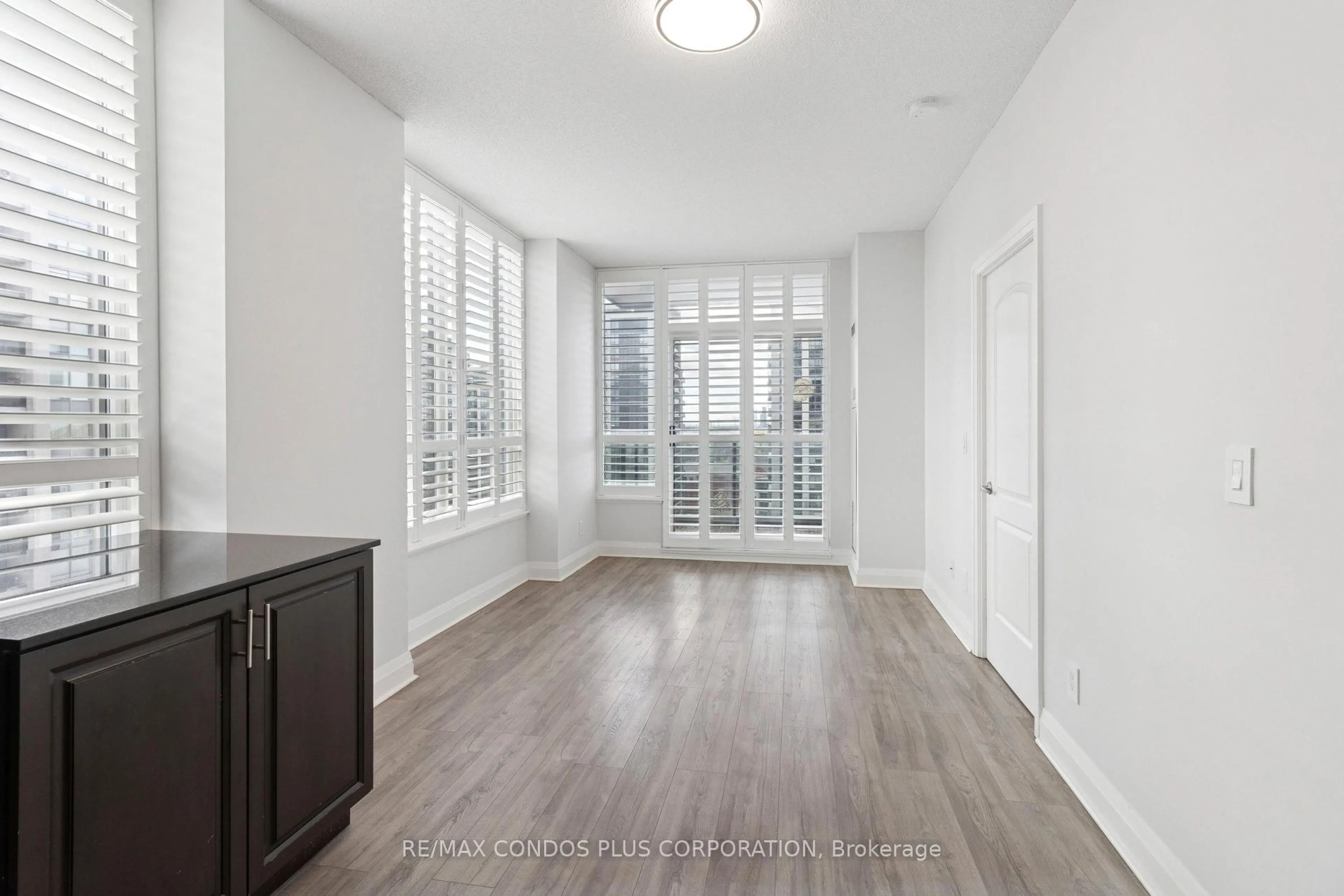 Unknown for 20 North Park Rd #1108, Vaughan Ontario L4J 0G7