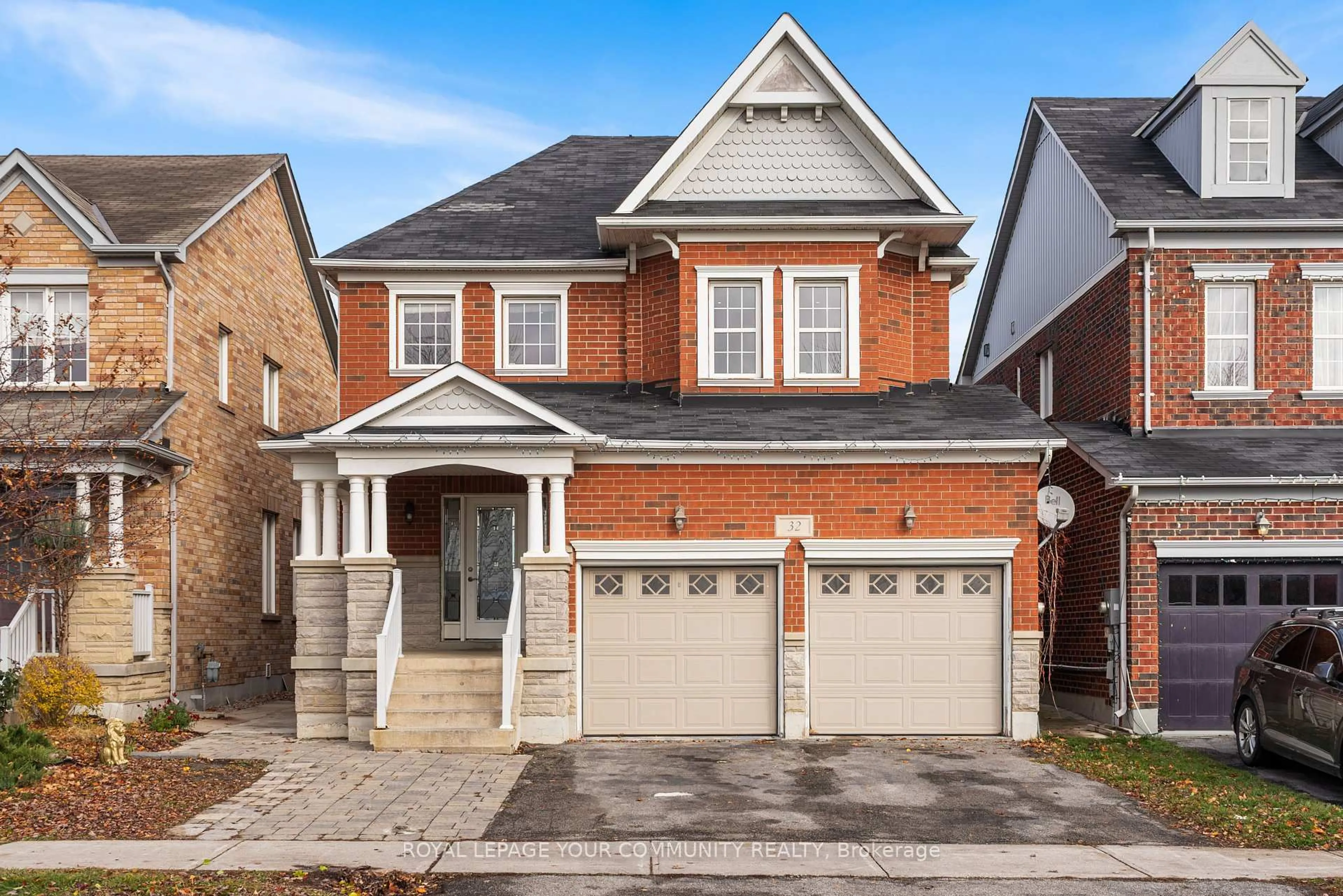 Home with brick exterior material, street for 32 Downy Emerald Dr, Bradford West Gwillimbury Ontario L3Z 0E8