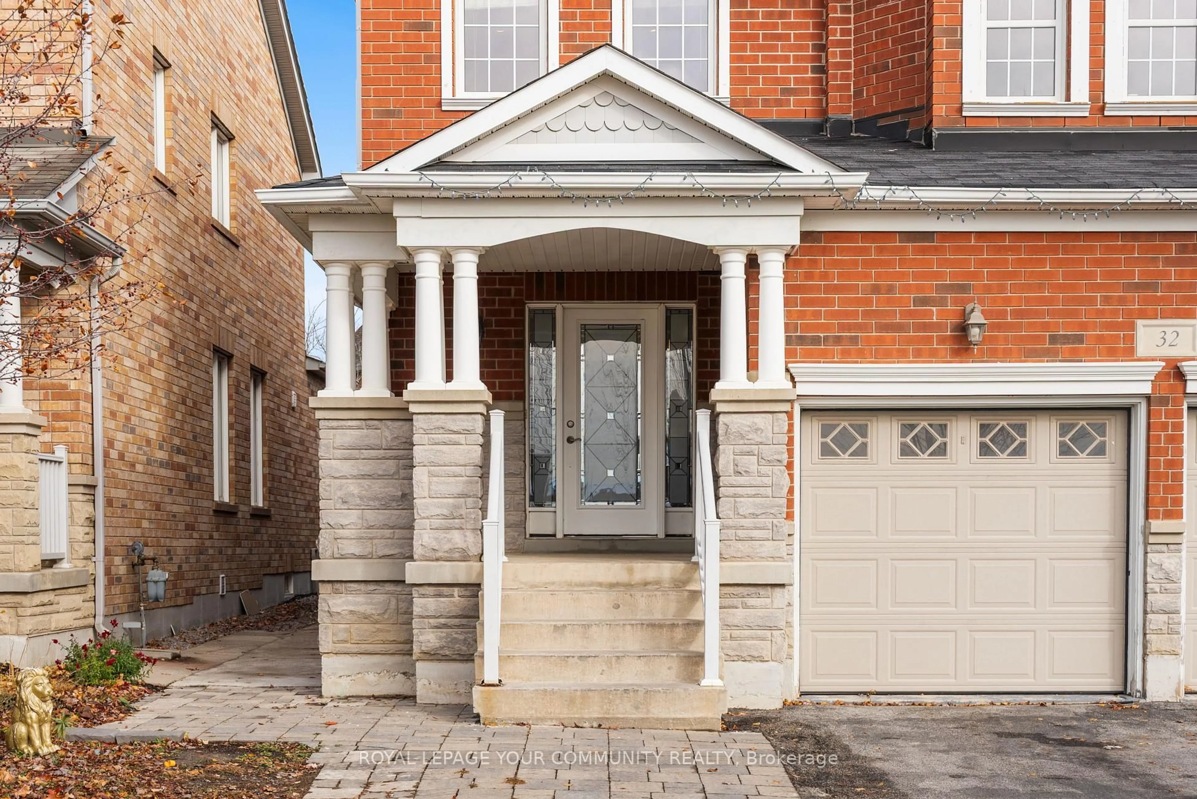 Home with brick exterior material, street for 32 Downy Emerald Dr, Bradford West Gwillimbury Ontario L3Z 0E8