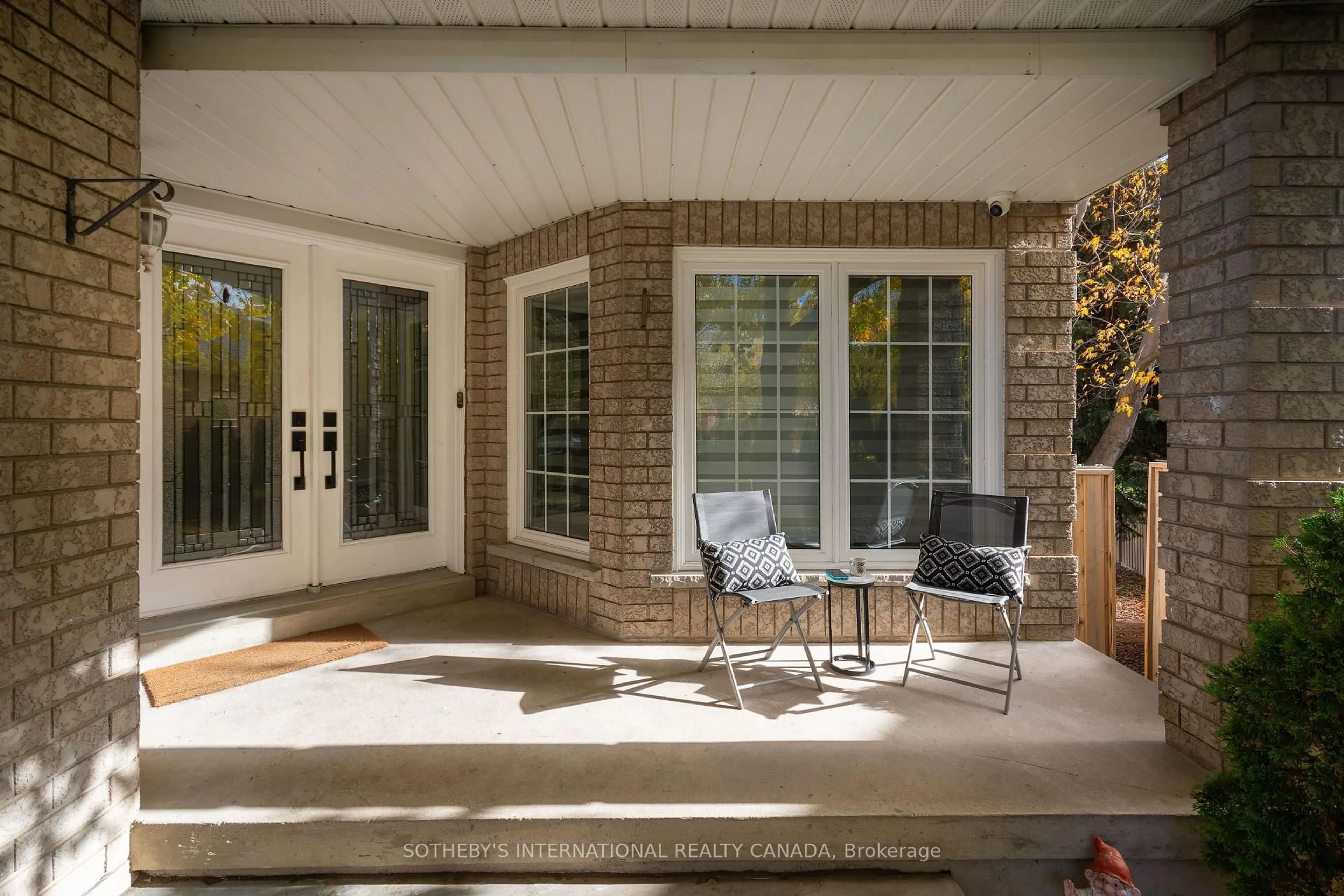 Patio, street for 184 Veneto Dr, Vaughan Ontario L4L 8X6