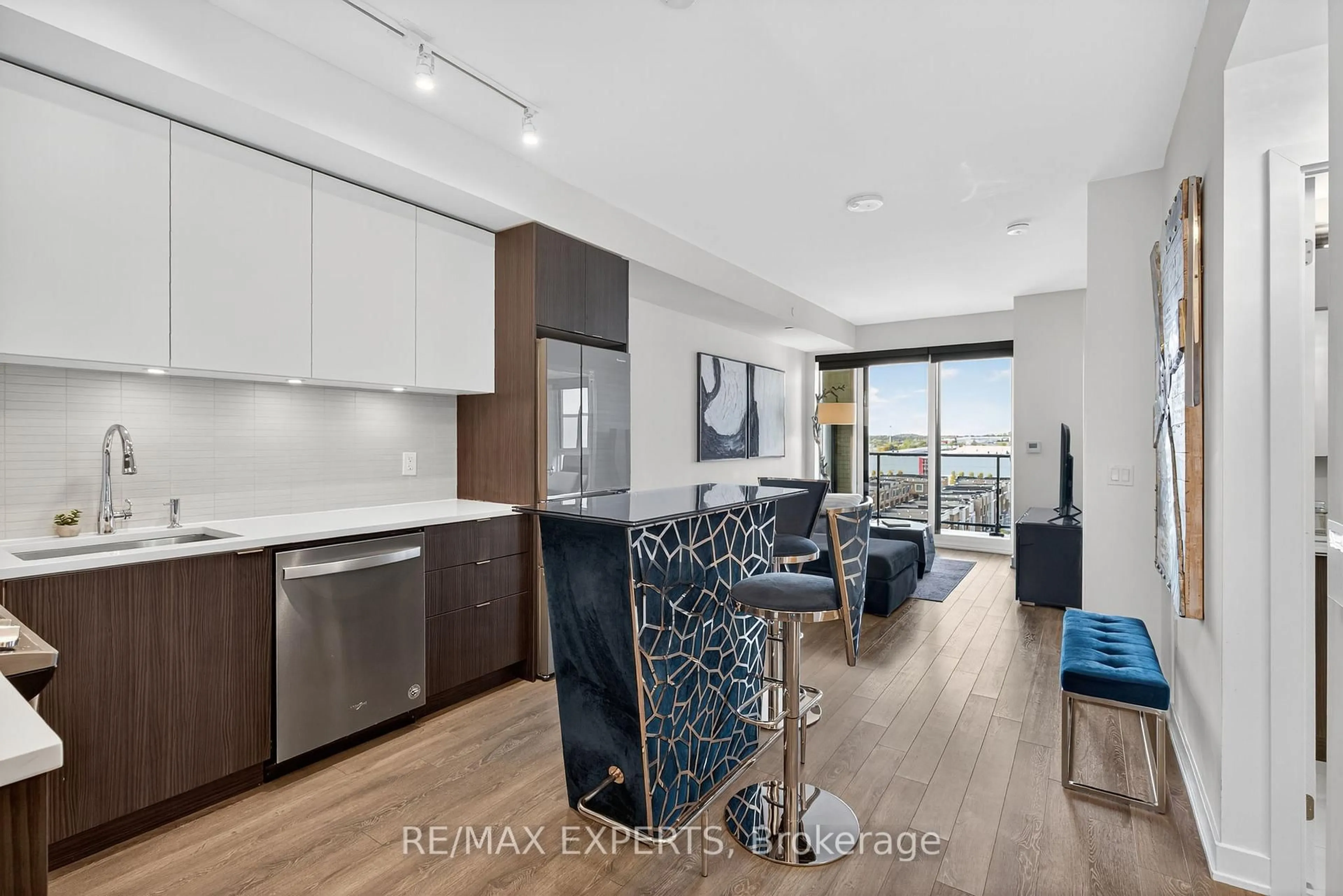 Open concept kitchen, unknown for 100 Eagle Rock Way #831, Vaughan Ontario L6A 5B9