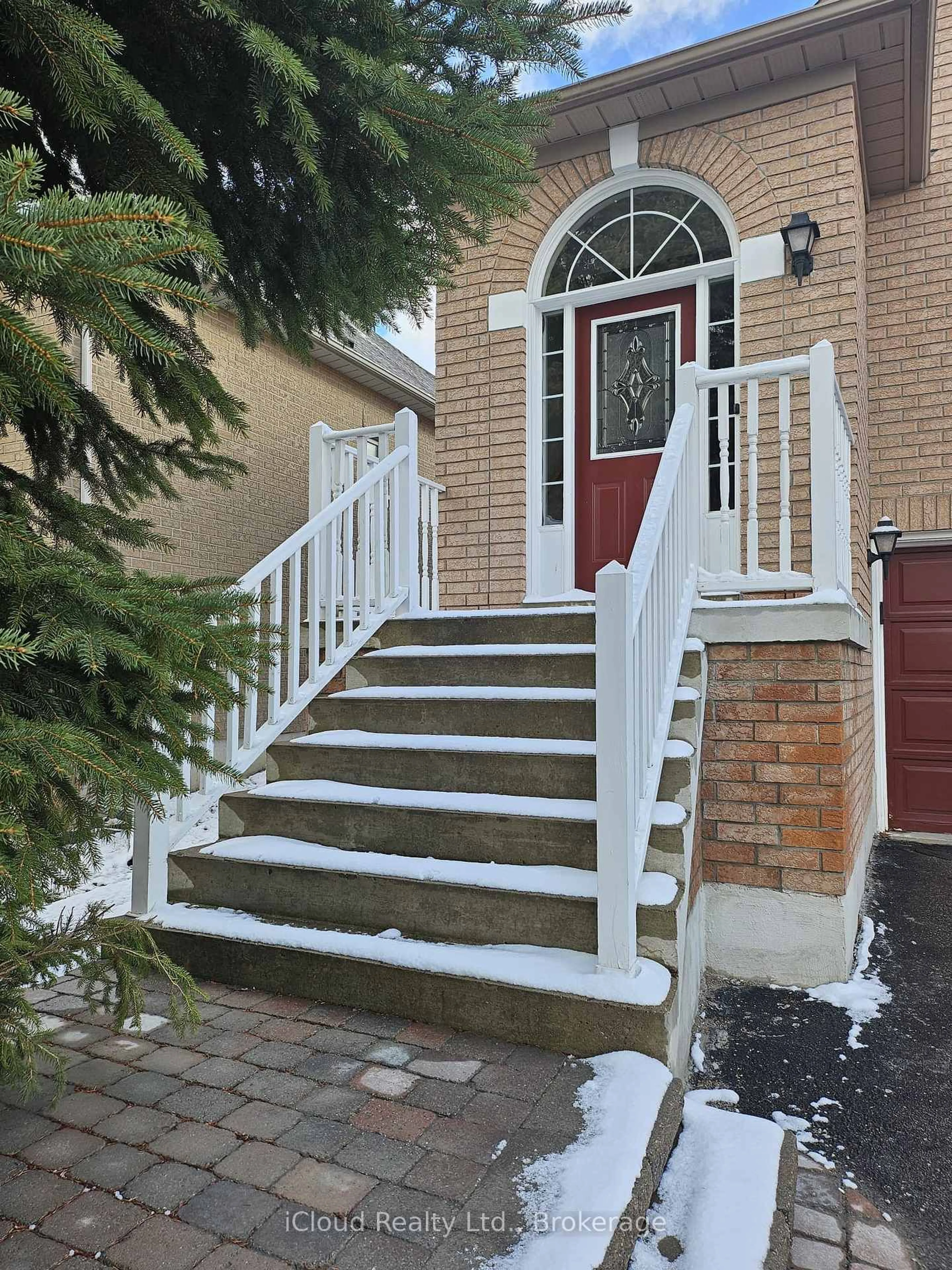 Stairs for 500 Stone Rd, Aurora Ontario L4G 6Z7