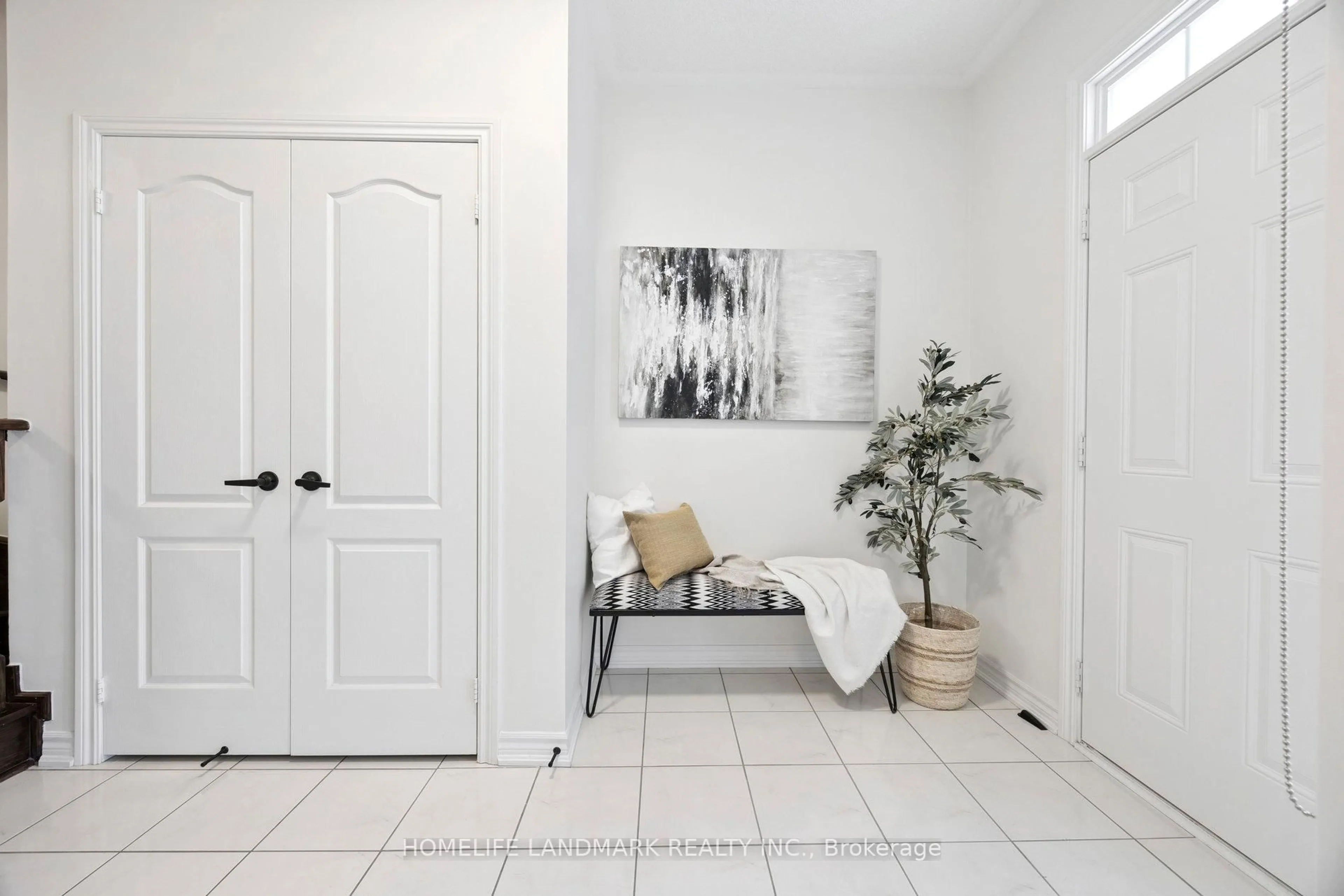 Indoor entryway for 56 Donald Buttress Blvd, Markham Ontario L6C 0P1