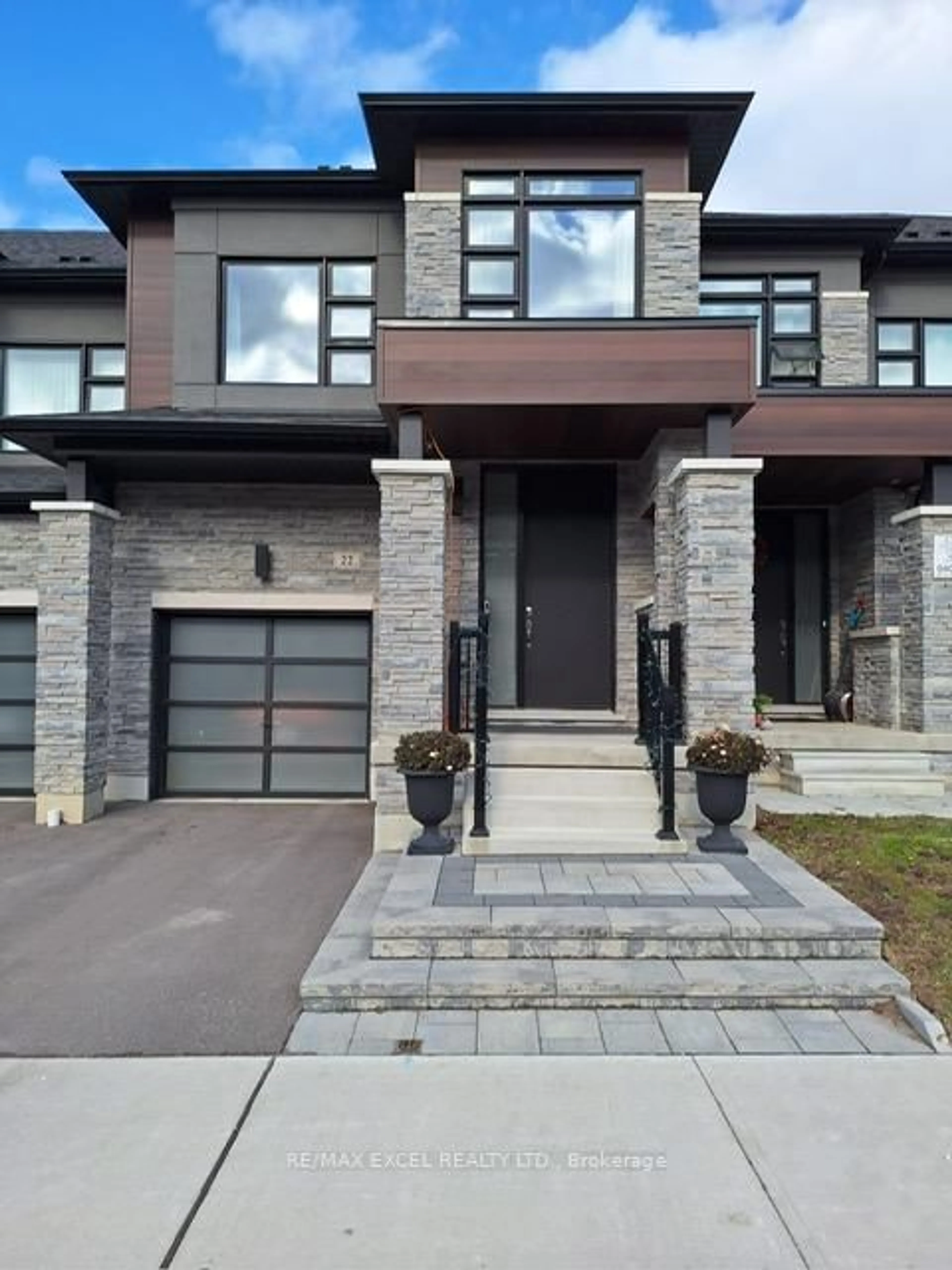 Home with brick exterior material, street for 22 Boiton St, Richmond Hill Ontario L4S 0J4