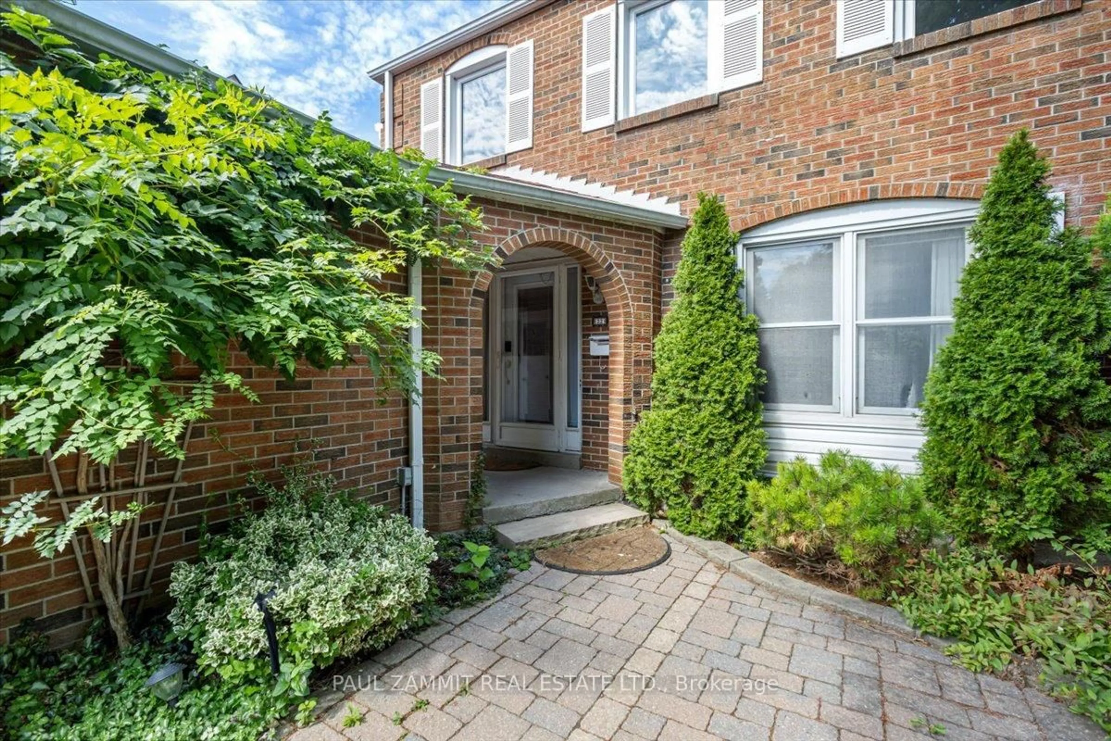 Home with brick exterior material, street for 22 Holsworthy Cres, Markham Ontario L3T 4C6