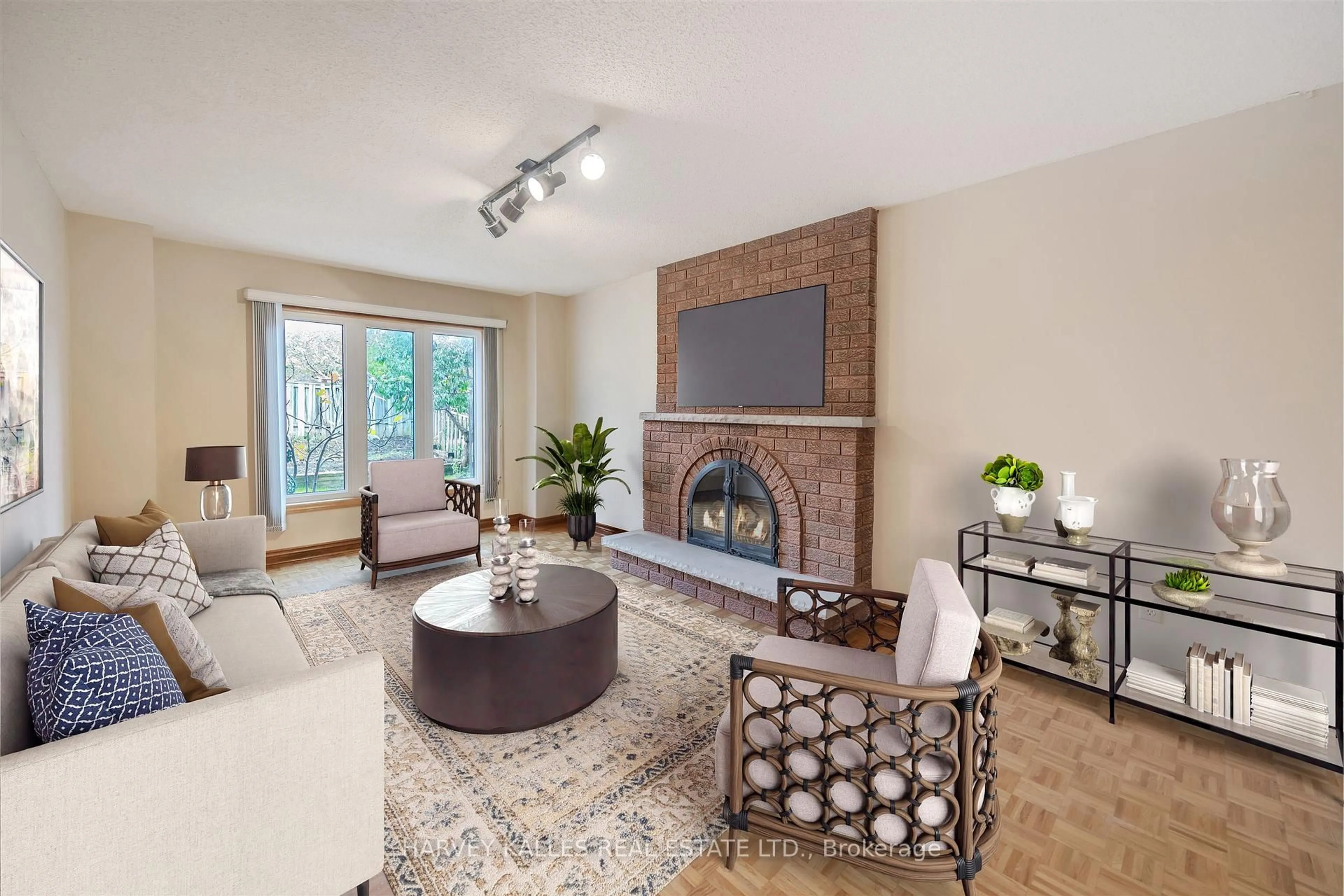 Living room with furniture, unknown for 113 Cabaletta Cres, Vaughan Ontario L4L 6L1