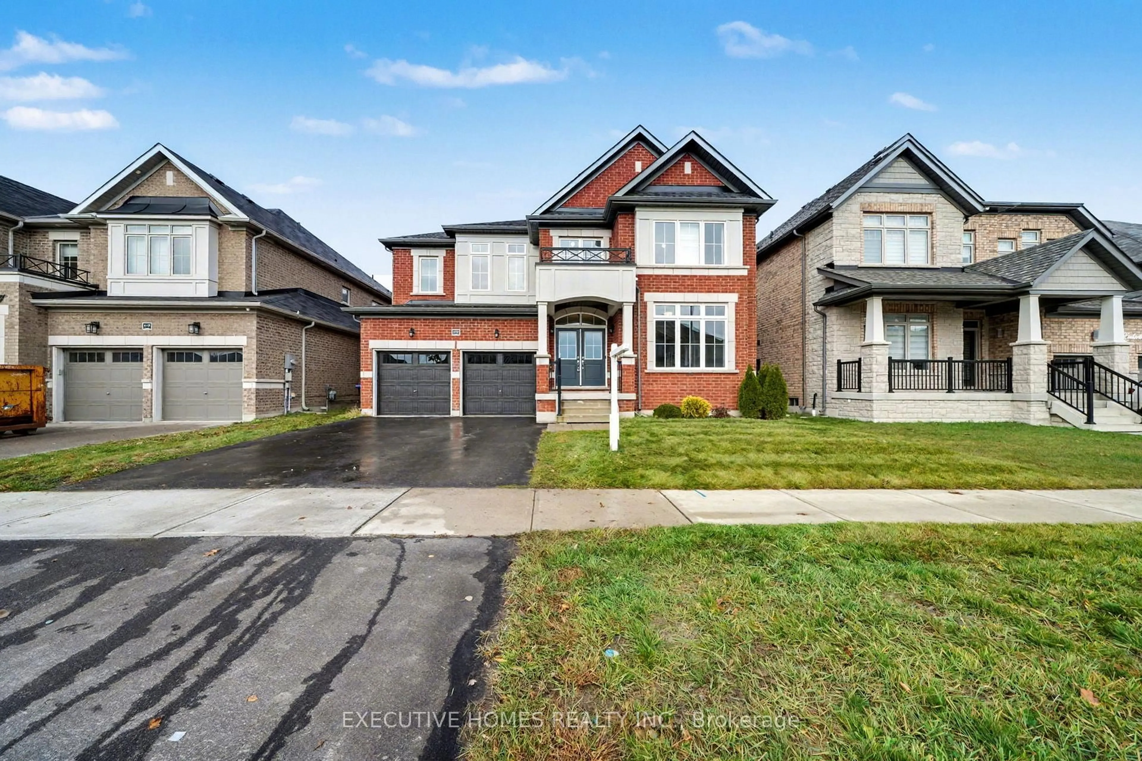 Home with brick exterior material, street for 1753 Emberton Way, Innisfil Ontario L9S 0N4
