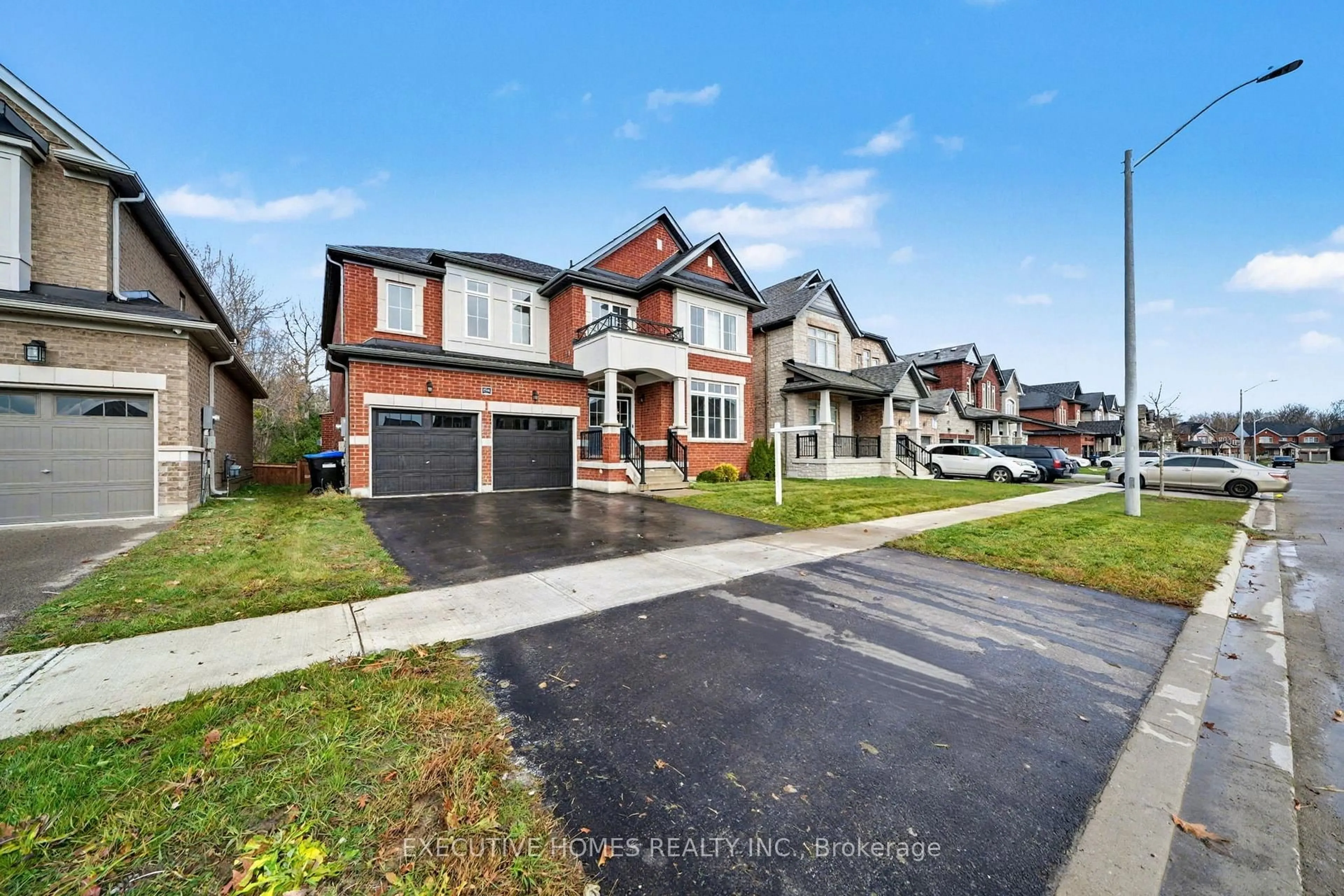 Home with brick exterior material, street for 1753 Emberton Way, Innisfil Ontario L9S 0N4
